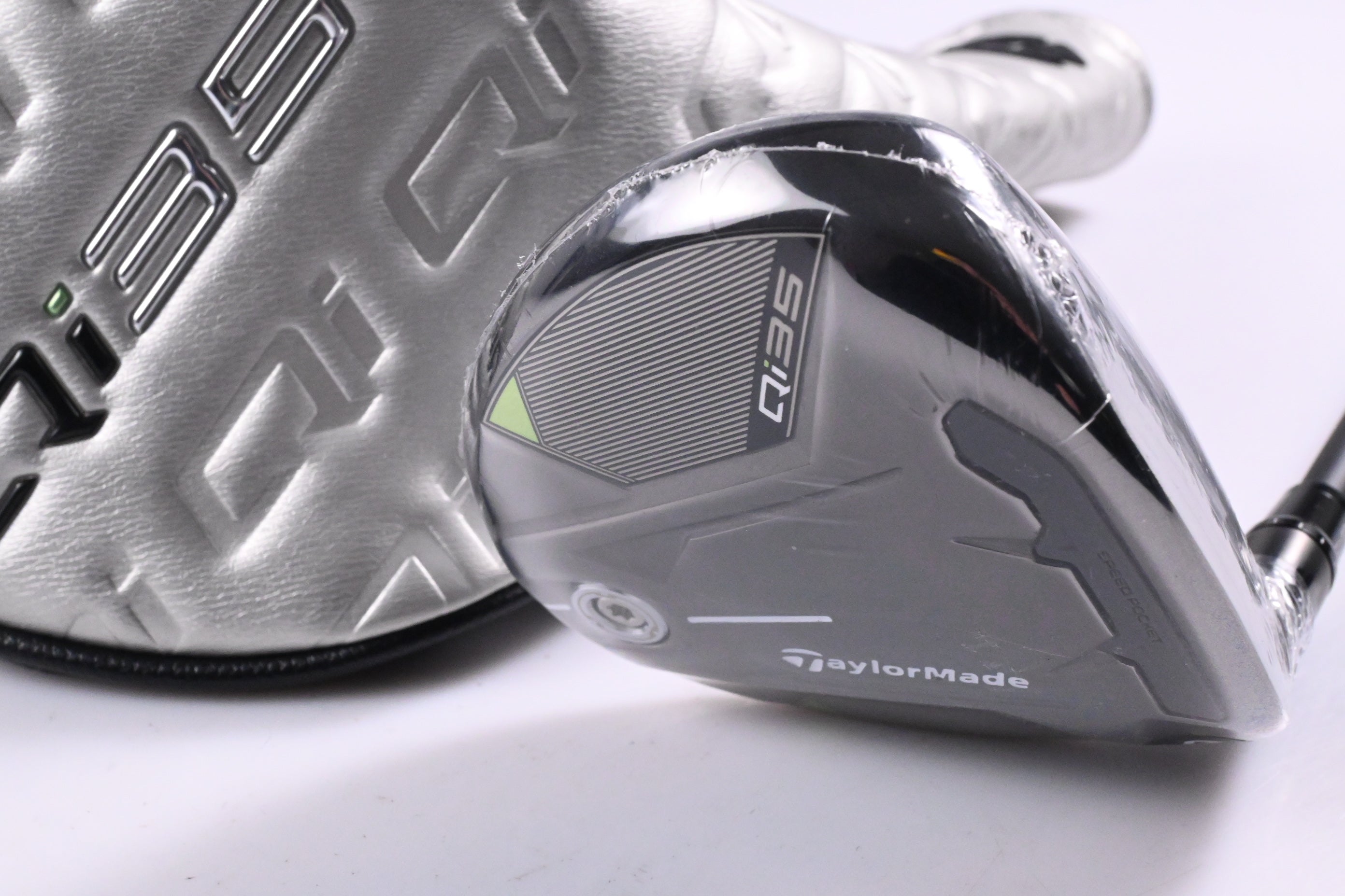 Taylormade Qi35 Max Lite #5 Wood / 18.5 Degree / Senior Flex Vanquish 4 Shaft