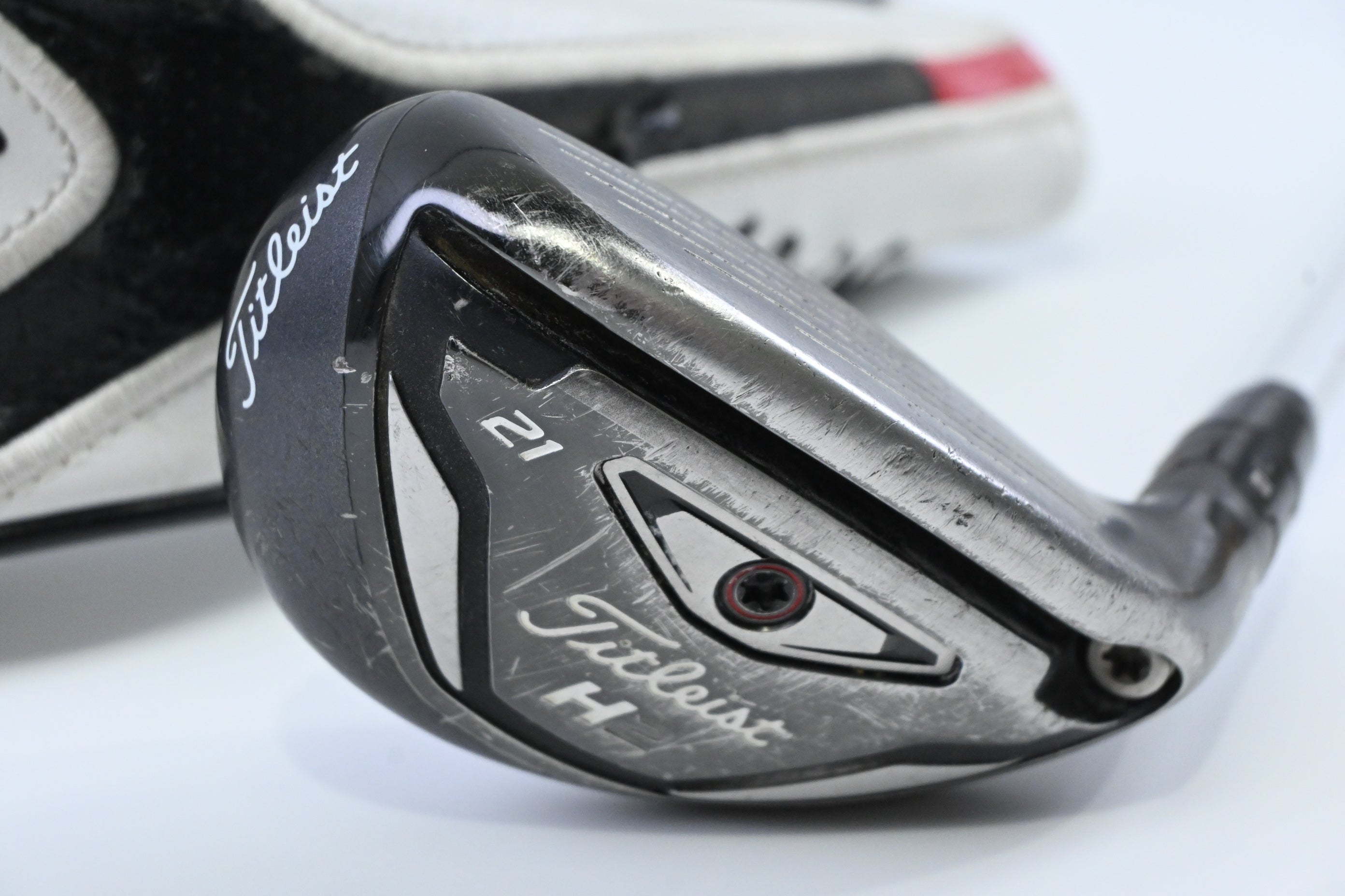 Titleist 816 H2 #3 Hybrid / 21 Degree / Stiff Flex Aldila Rogue 95 MSI 85 Shaft