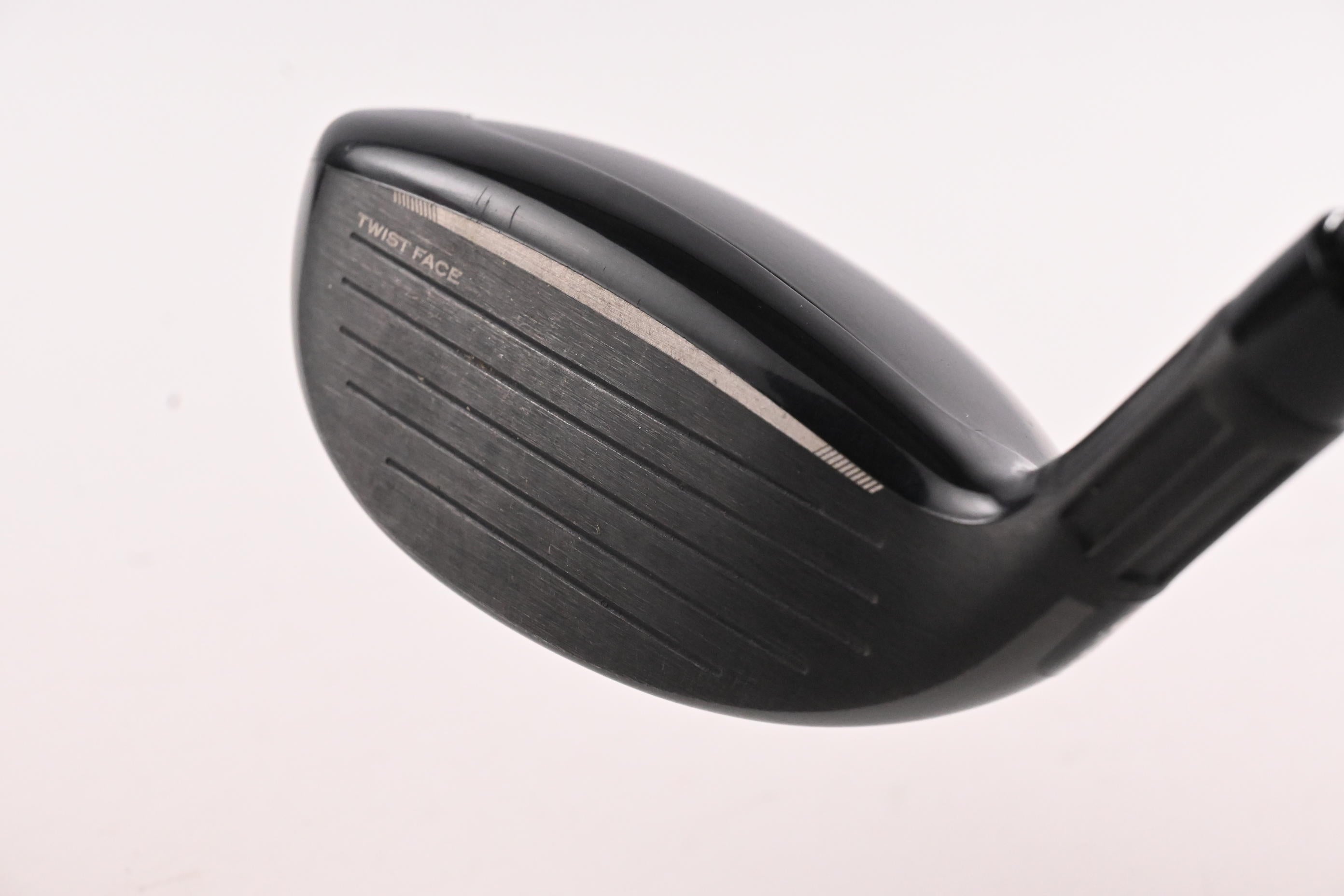 Taylormade Stealth #3 Hybrid / 19 Degree / Stiff Flex Fujikura Ventus Red 7 Shaft