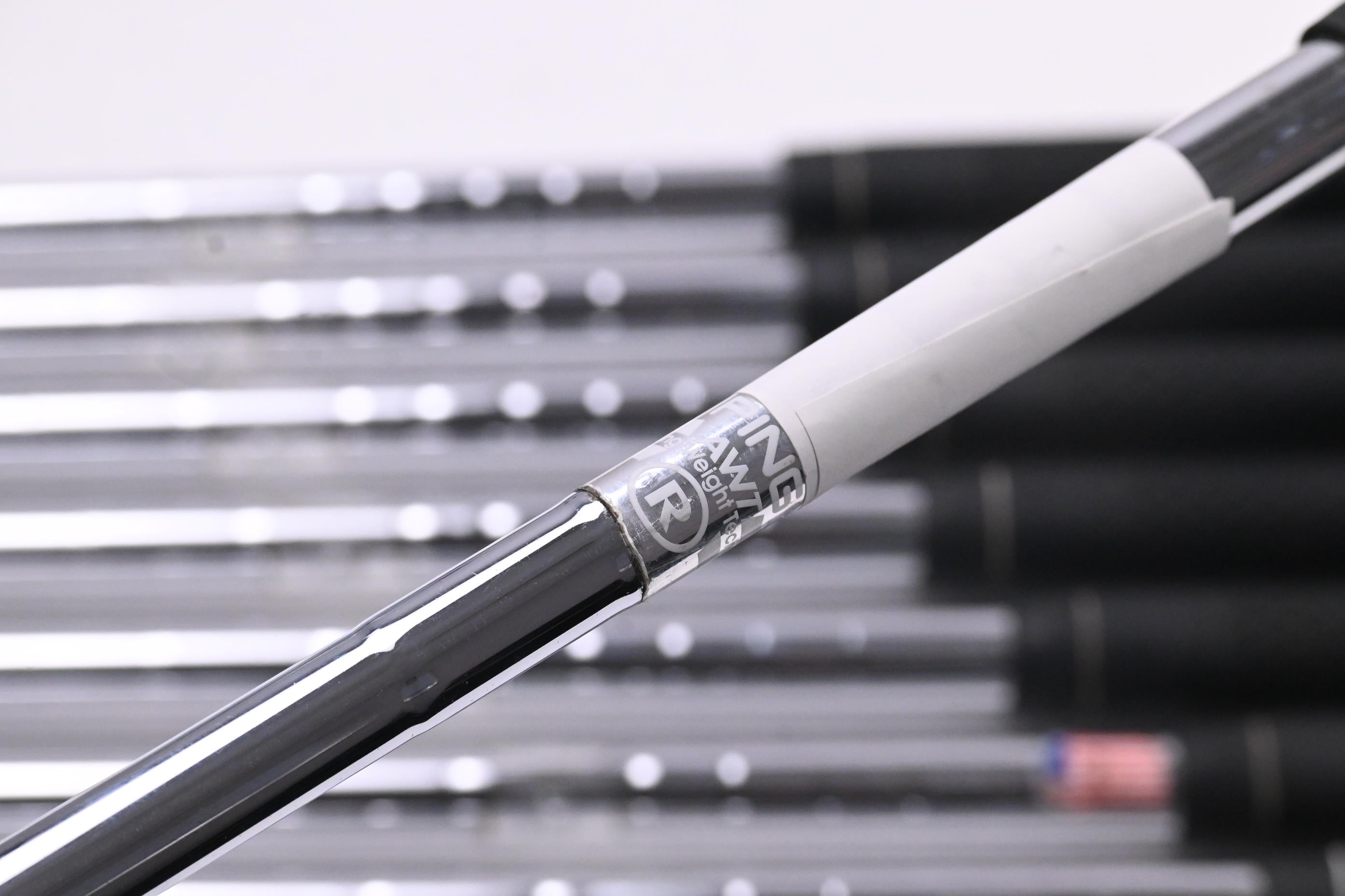 Ping i10 Irons / 3-PW+SW / Red Dot / Regular Flex Ping AWT Shafts