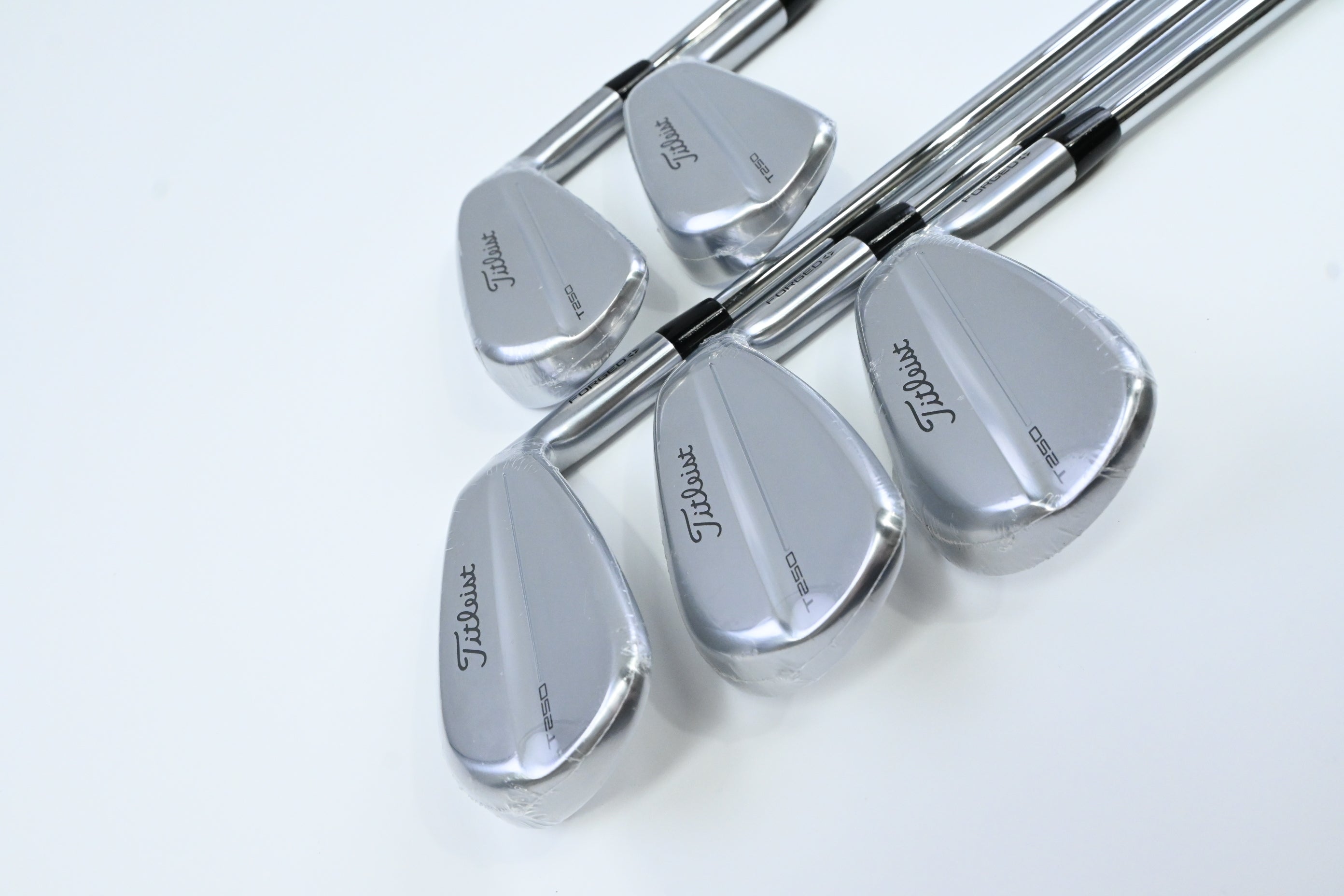 Titleist T250 2025 Irons / 6-PW / Regular Flex NS Pro Modus3 Tour 105 Shafts