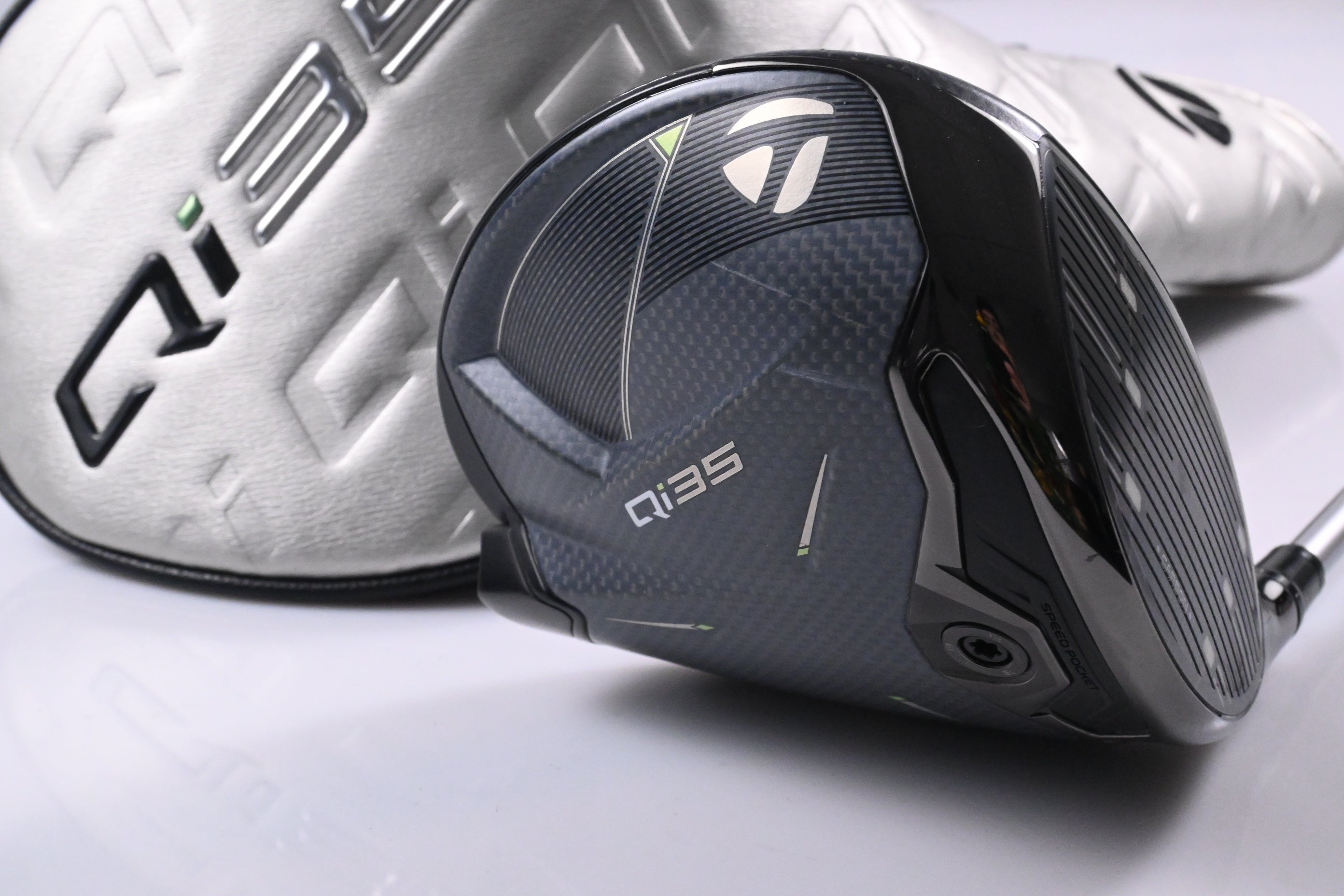 Taylormade Qi35 Driver / 9 Degree / Regular Flex Kuro Kage Black 60 Shaft