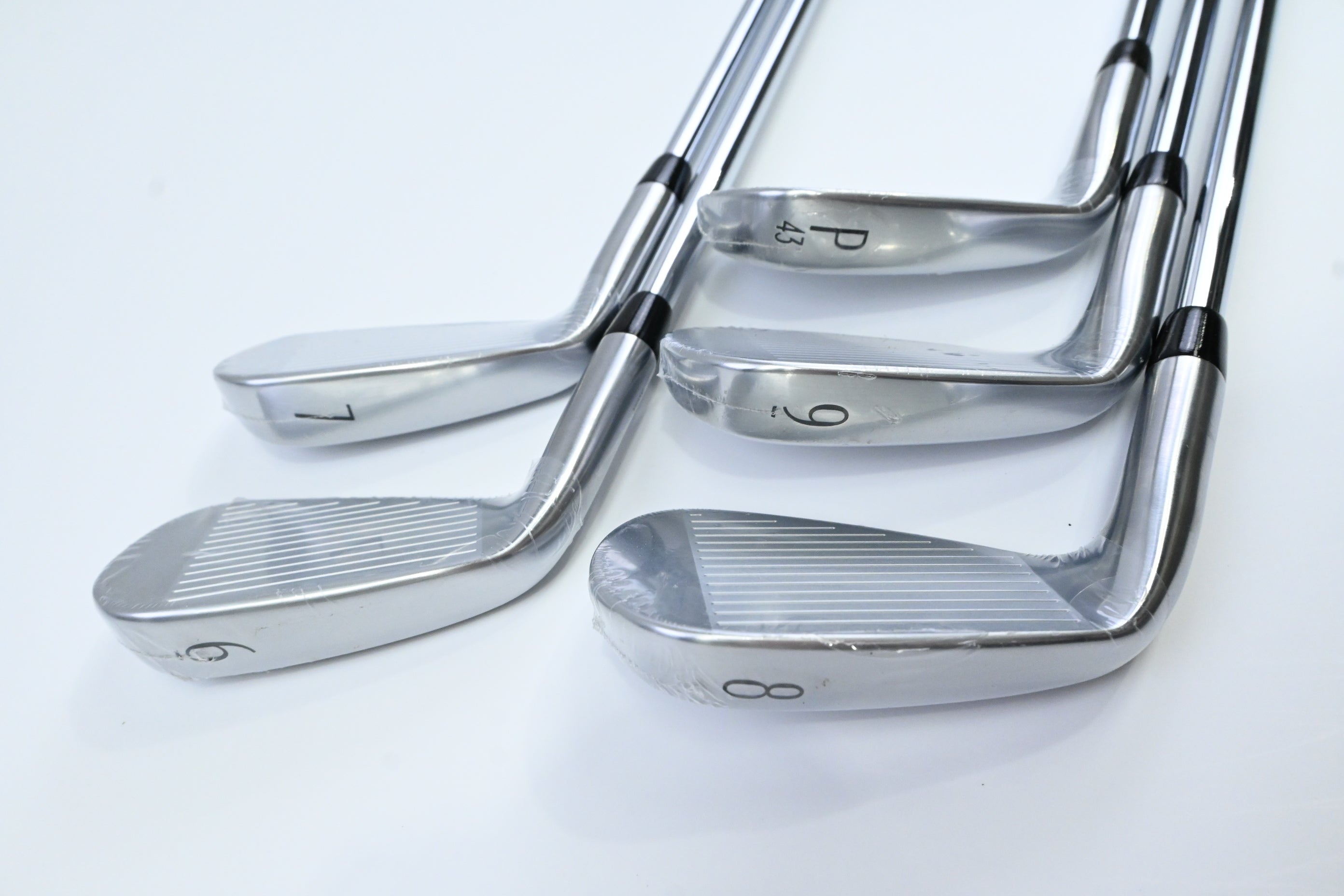 Titleist T250 2025 Irons / 6-PW / Regular Flex NS Pro Modus3 Tour 105 Shafts