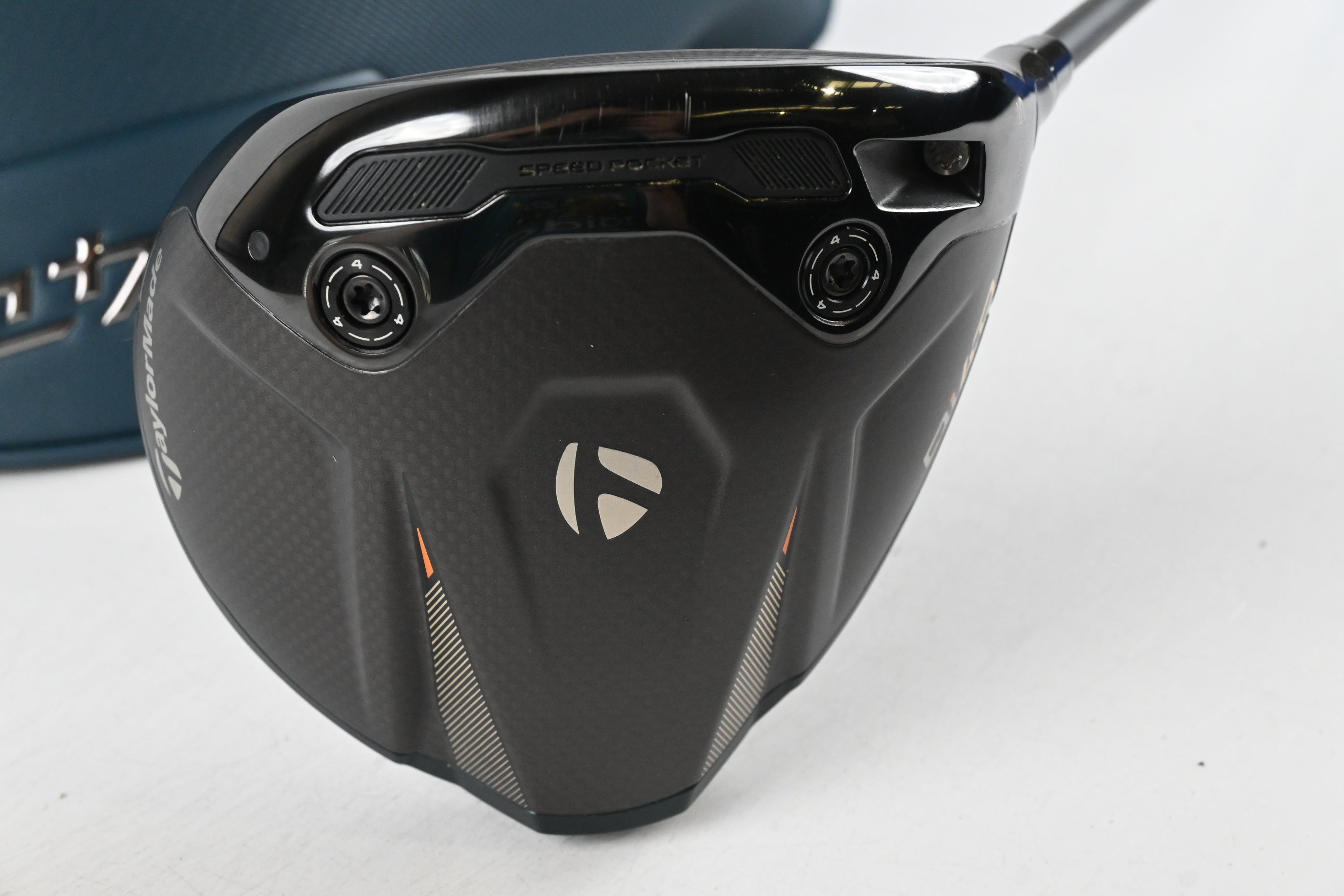 Taylormade Qi4D Driver / 10.5 Degree / Stiff Flex Reax Blue 50 Shaft
