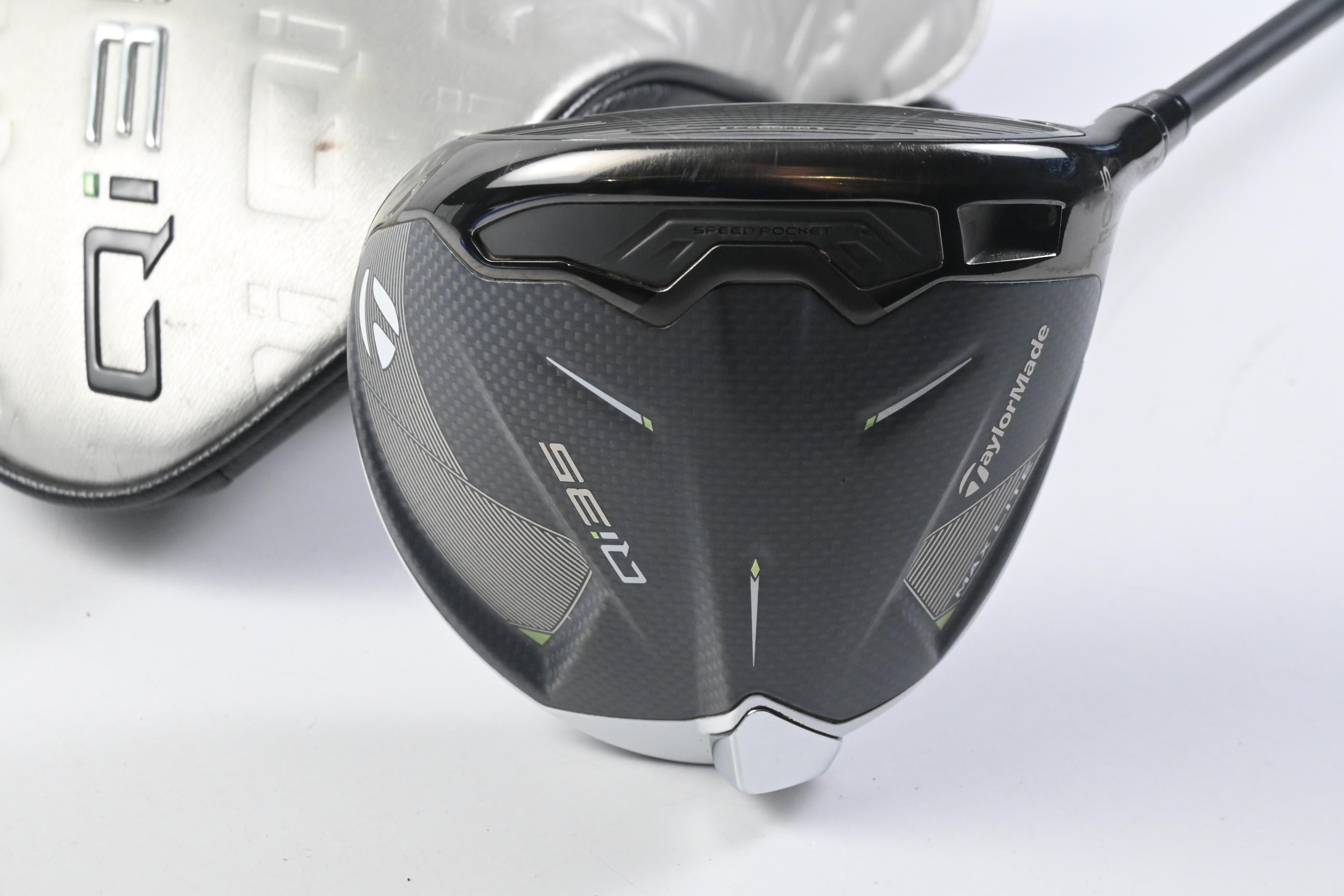 Taylormade Qi35 Max Lite Driver / 10.5 Degree / Regular Flex Vanquish 4 Shaft