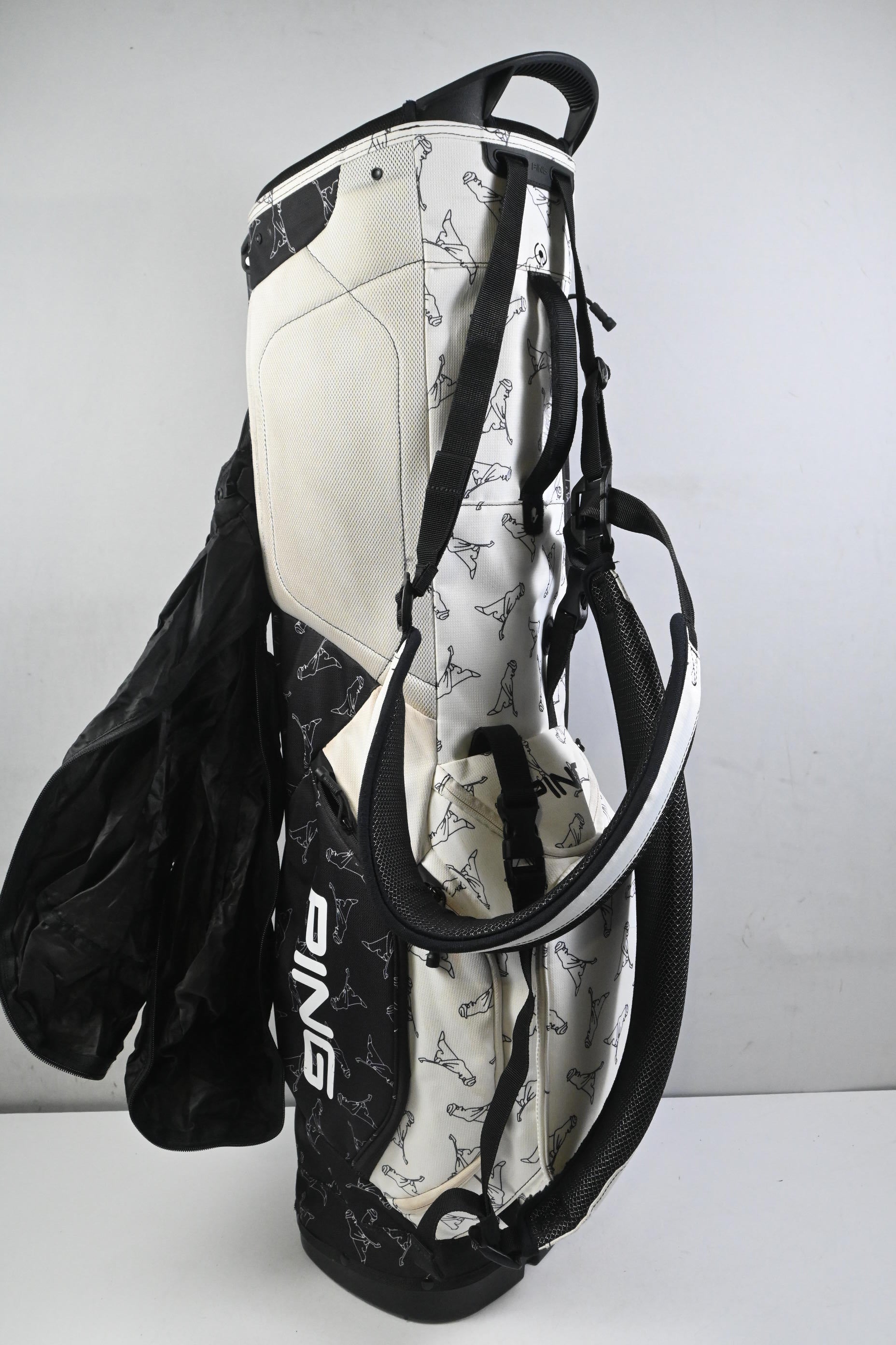 Ping Hoofer Lite Stand Bag / 4-Way Divider / White & Black