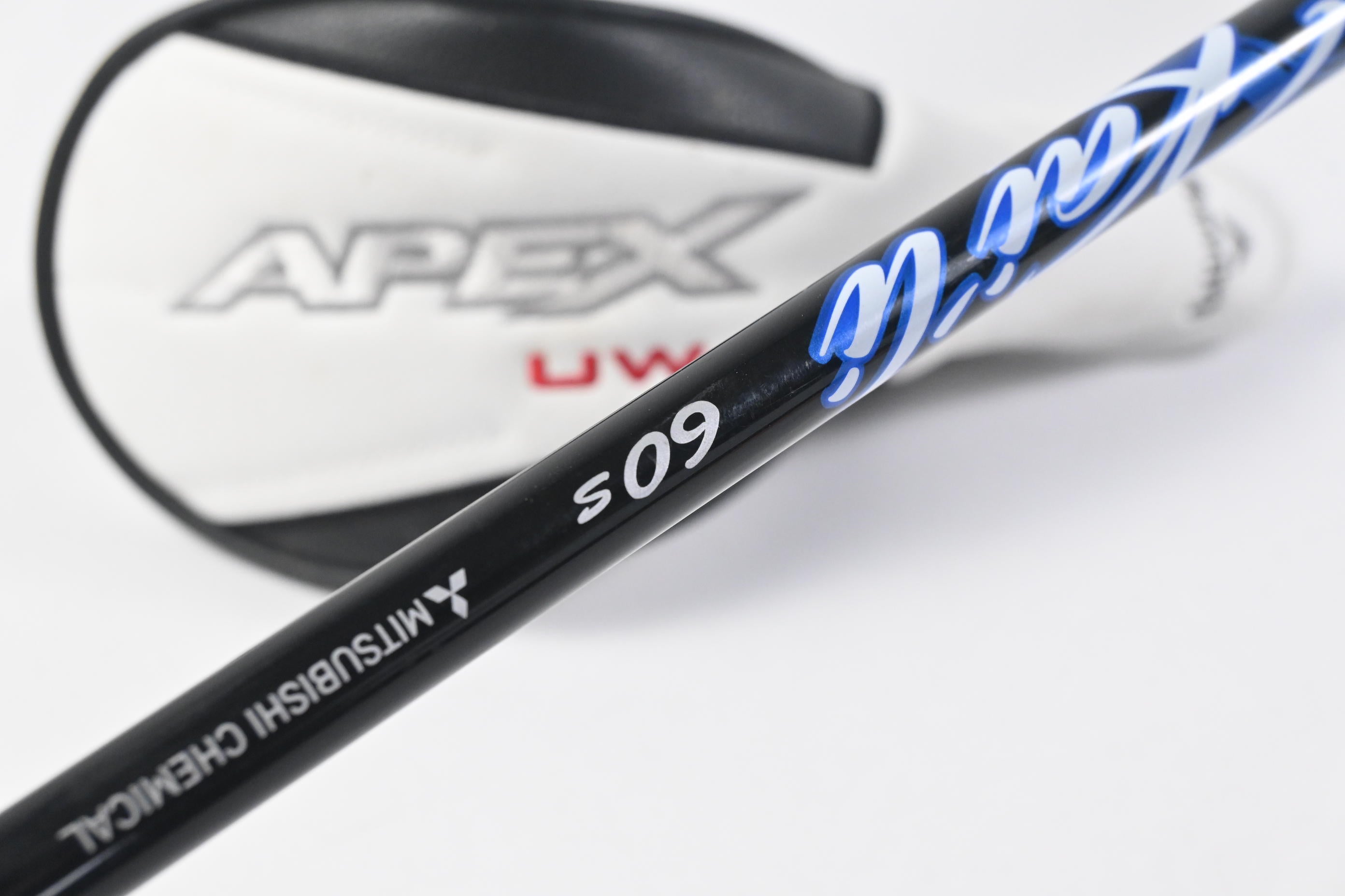 Callaway Apex UW 24 #4 Hybrid / 21 Degree / Stiff Flex Kai'li Blue 60 Shaft