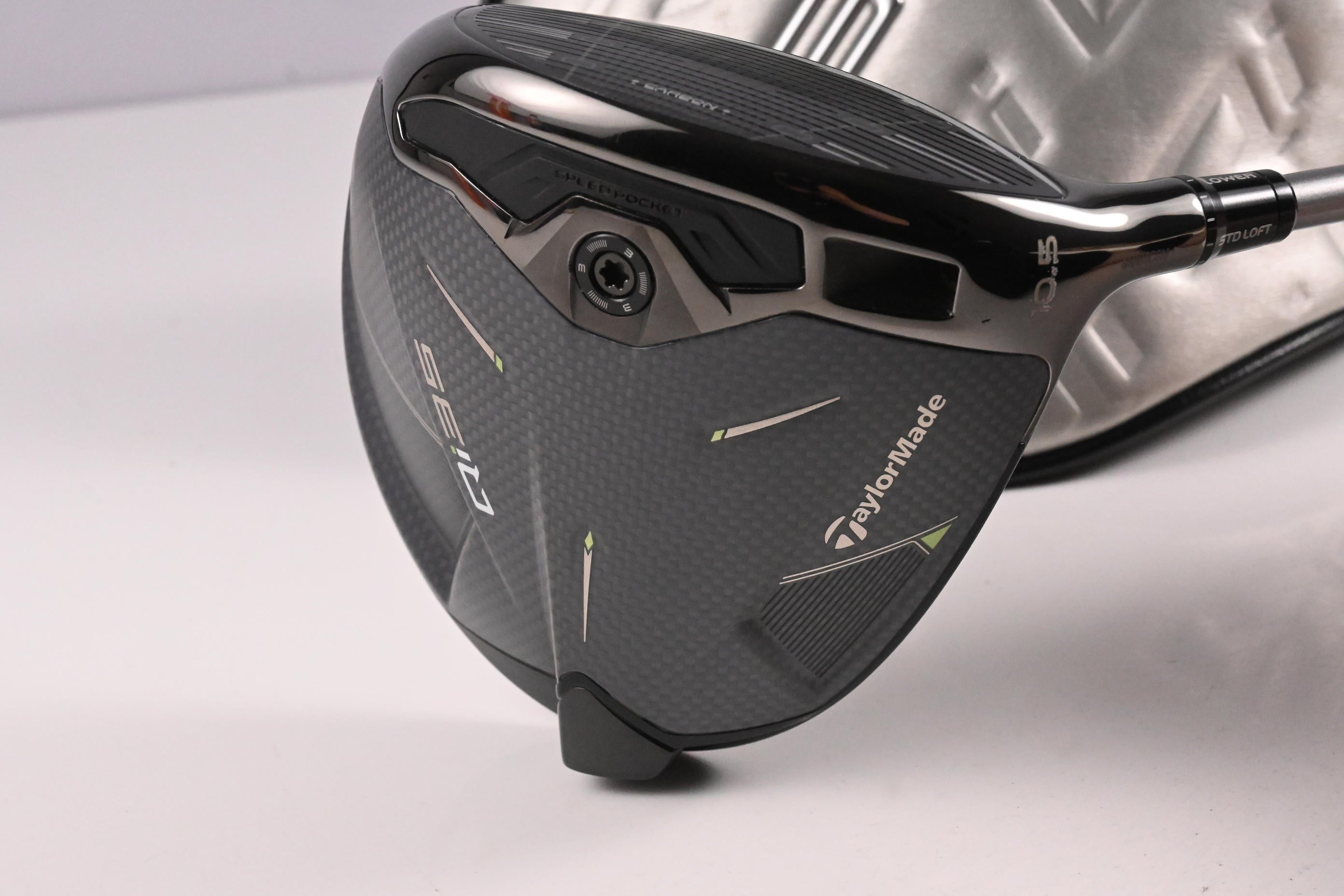 Taylormade Qi35 Driver / 10.5 Degree / Stiff Flex Fujikura Speeder NX 50 Shaft