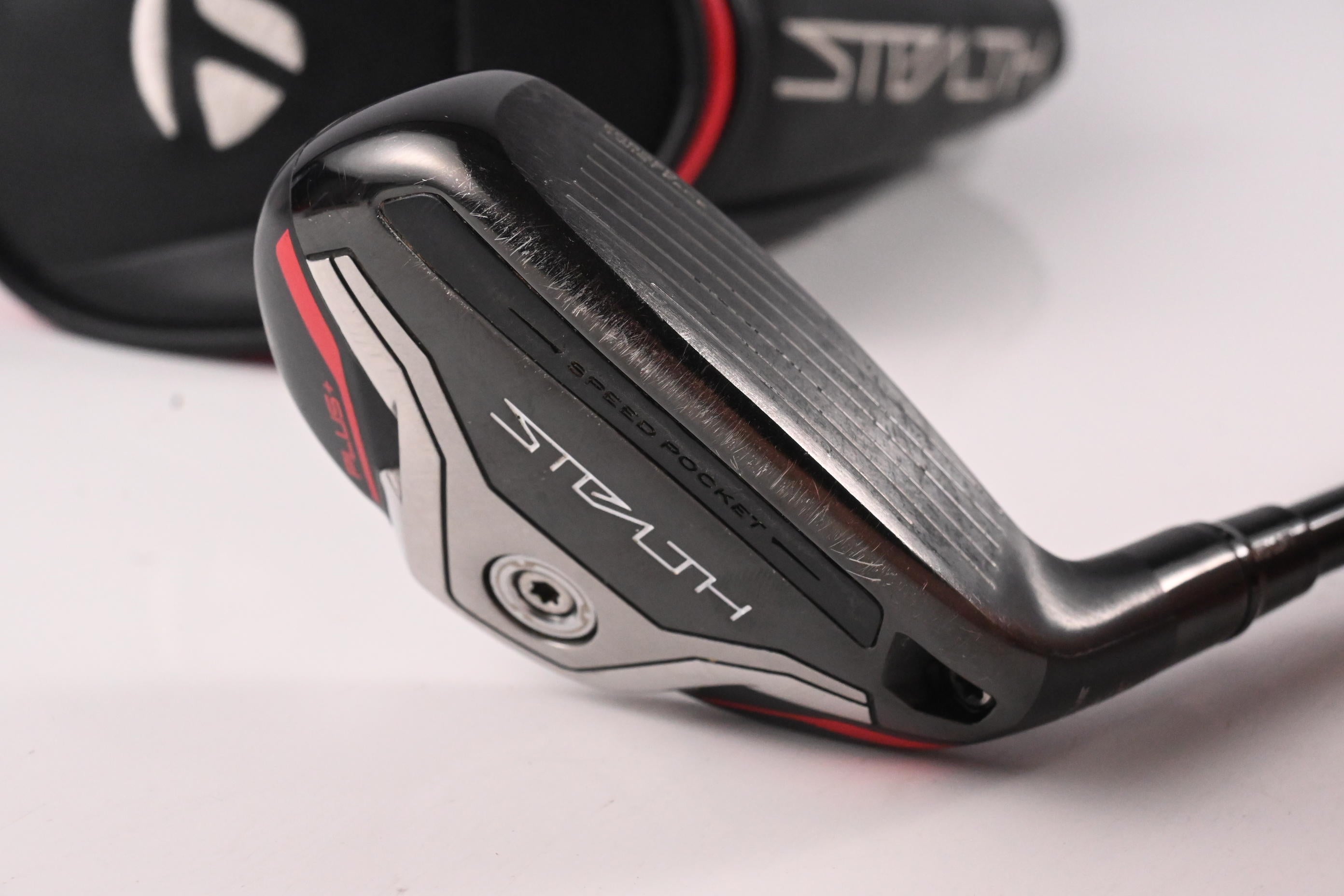 Taylormade Stealth Plus #4 Hybrid / 22 Degree / Regular Flex HZRDUS RDX Smoke