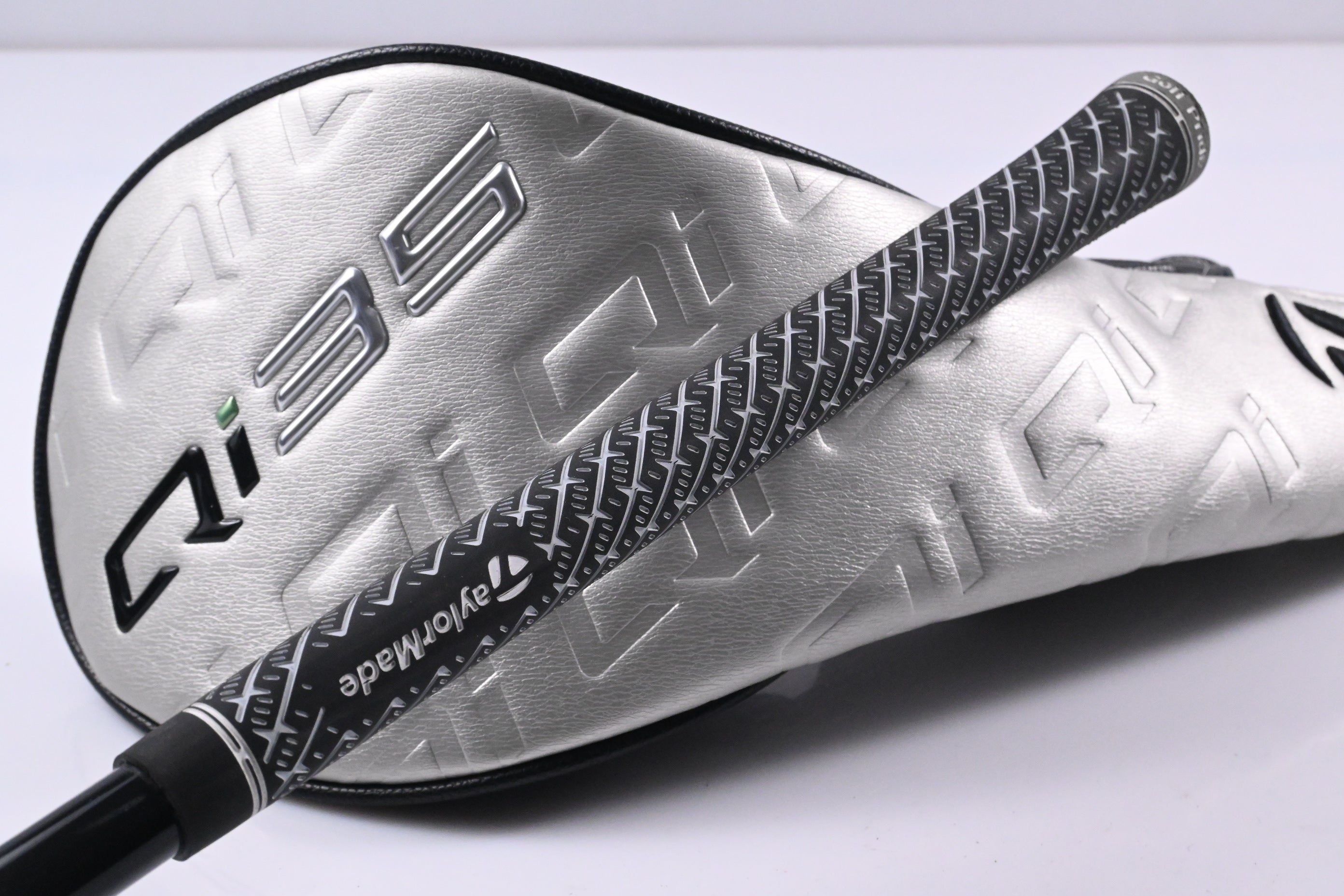 Taylormade Qi35 Driver / 9 Degree / Regular Flex Kuro Kage Black 60 Shaft