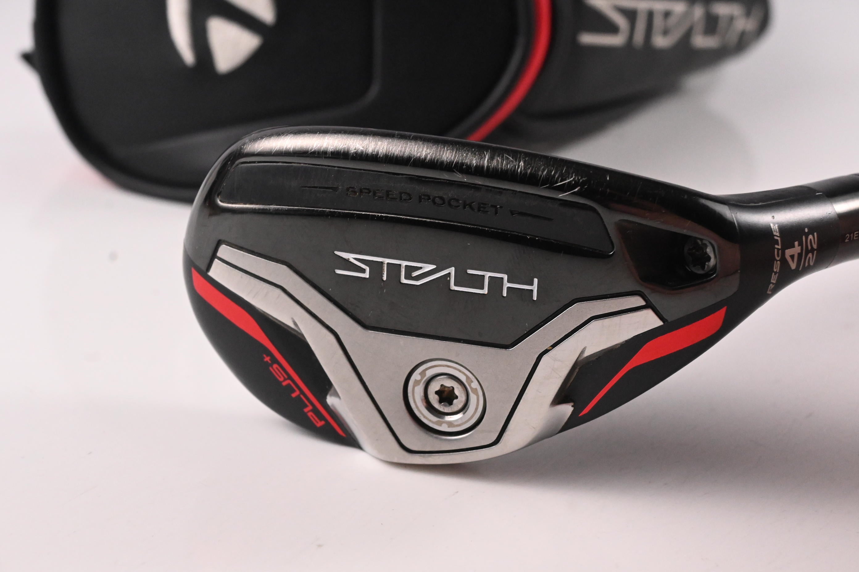 Taylormade Stealth Plus #4 Hybrid / 22 Degree / Regular Flex HZRDUS RDX Smoke