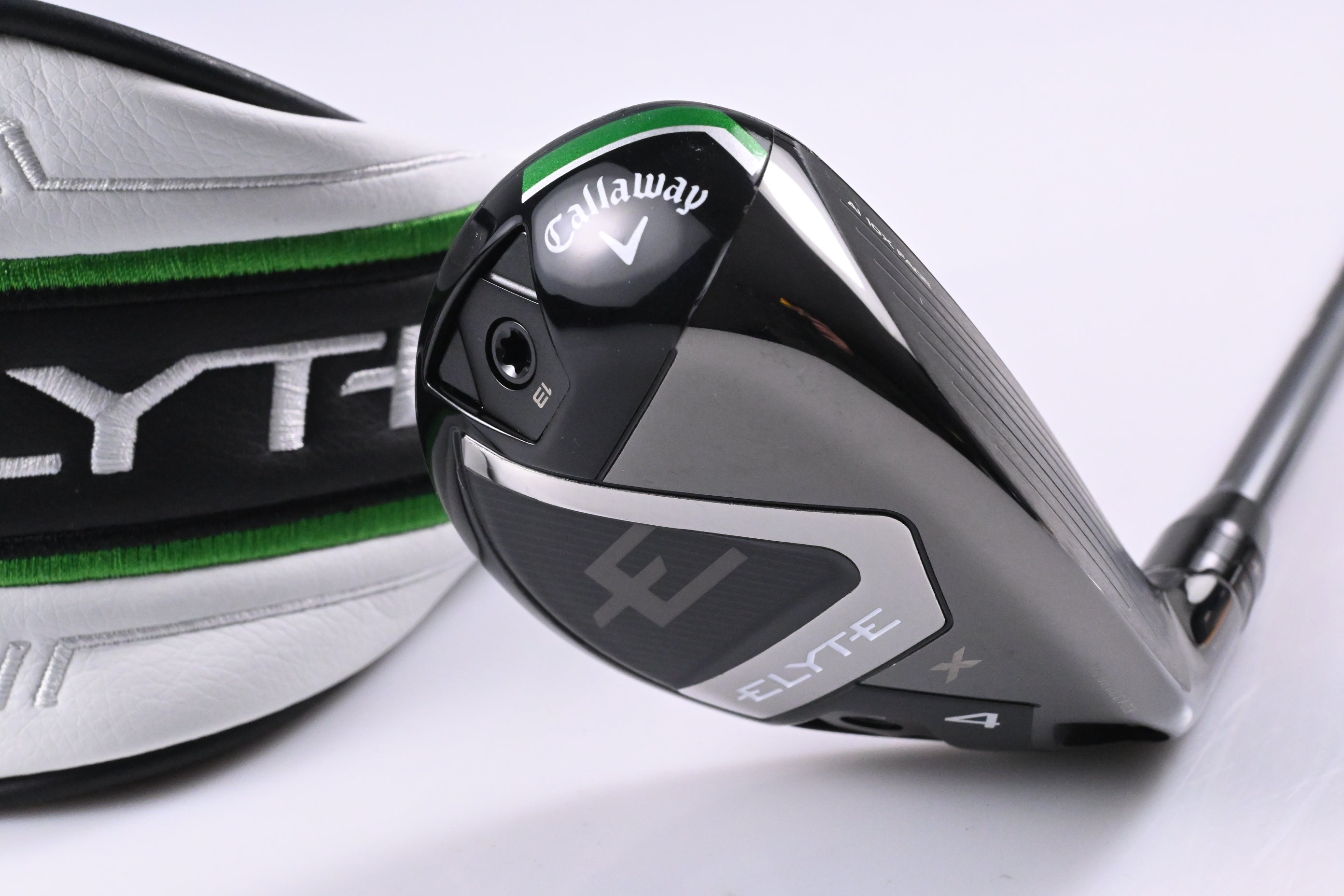 Callaway Elyte X #4 Hybrid / 21 Degree / Regular Flex Denali Charcoal 60 Shaft