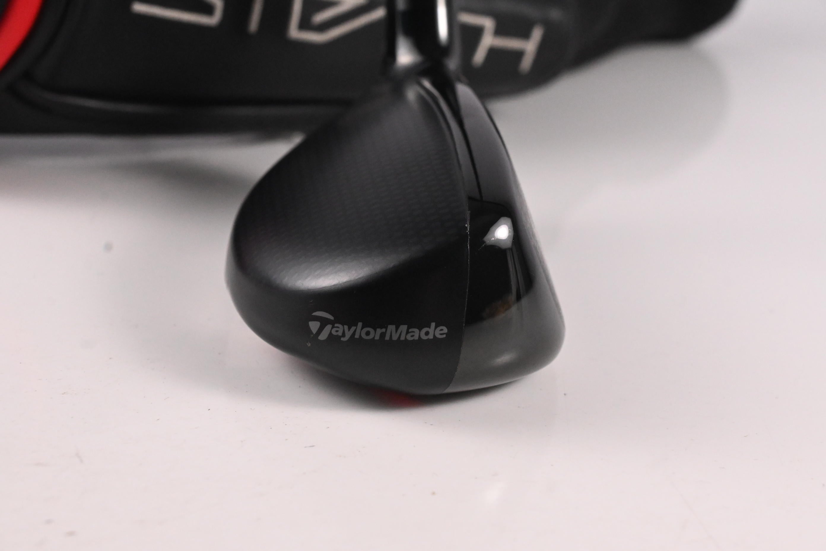 Taylormade Stealth Plus #4 Hybrid / 22 Degree / Regular Flex HZRDUS RDX Smoke