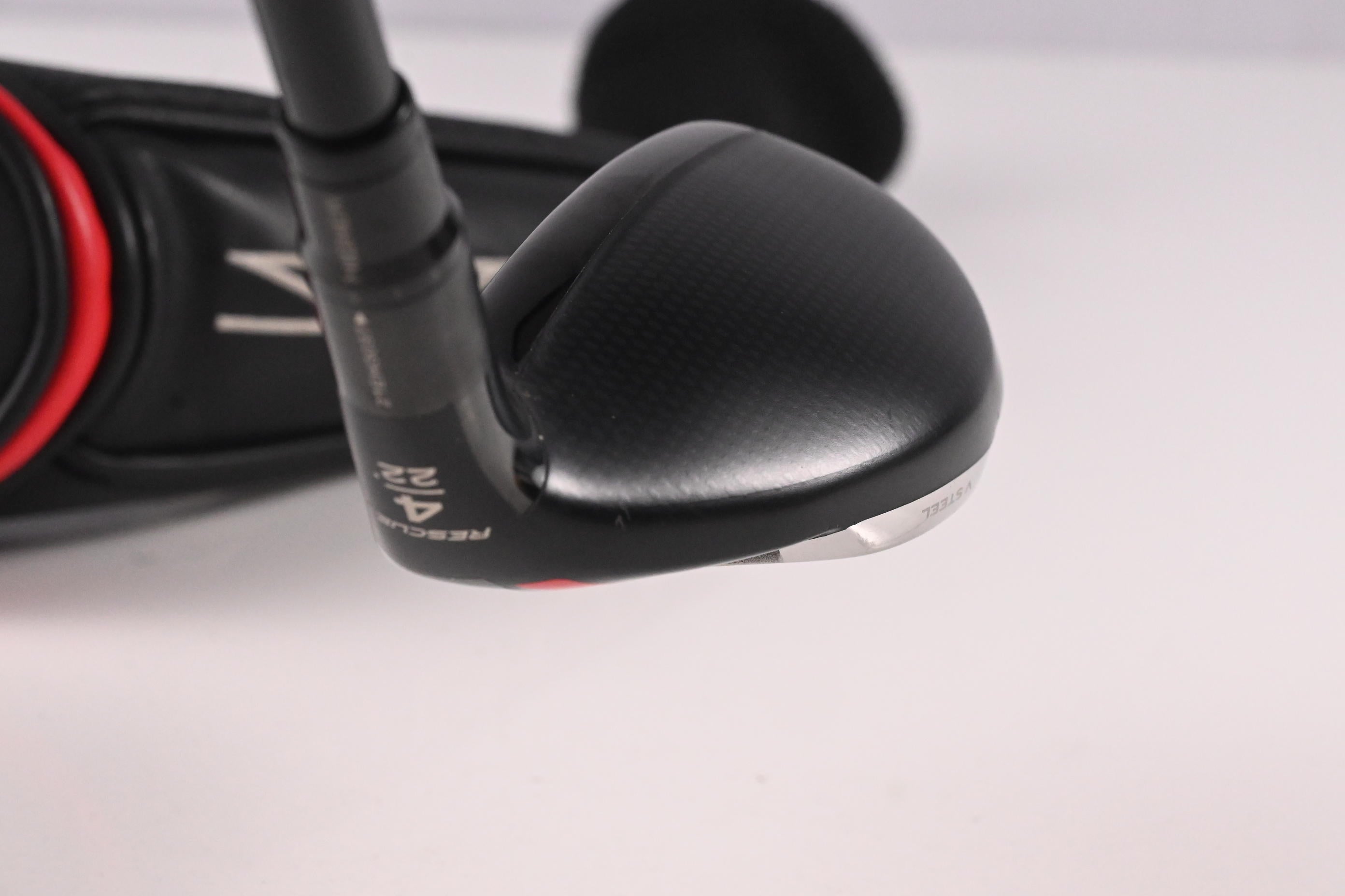 Taylormade Stealth Plus #4 Hybrid / 22 Degree / Regular Flex HZRDUS RDX Smoke