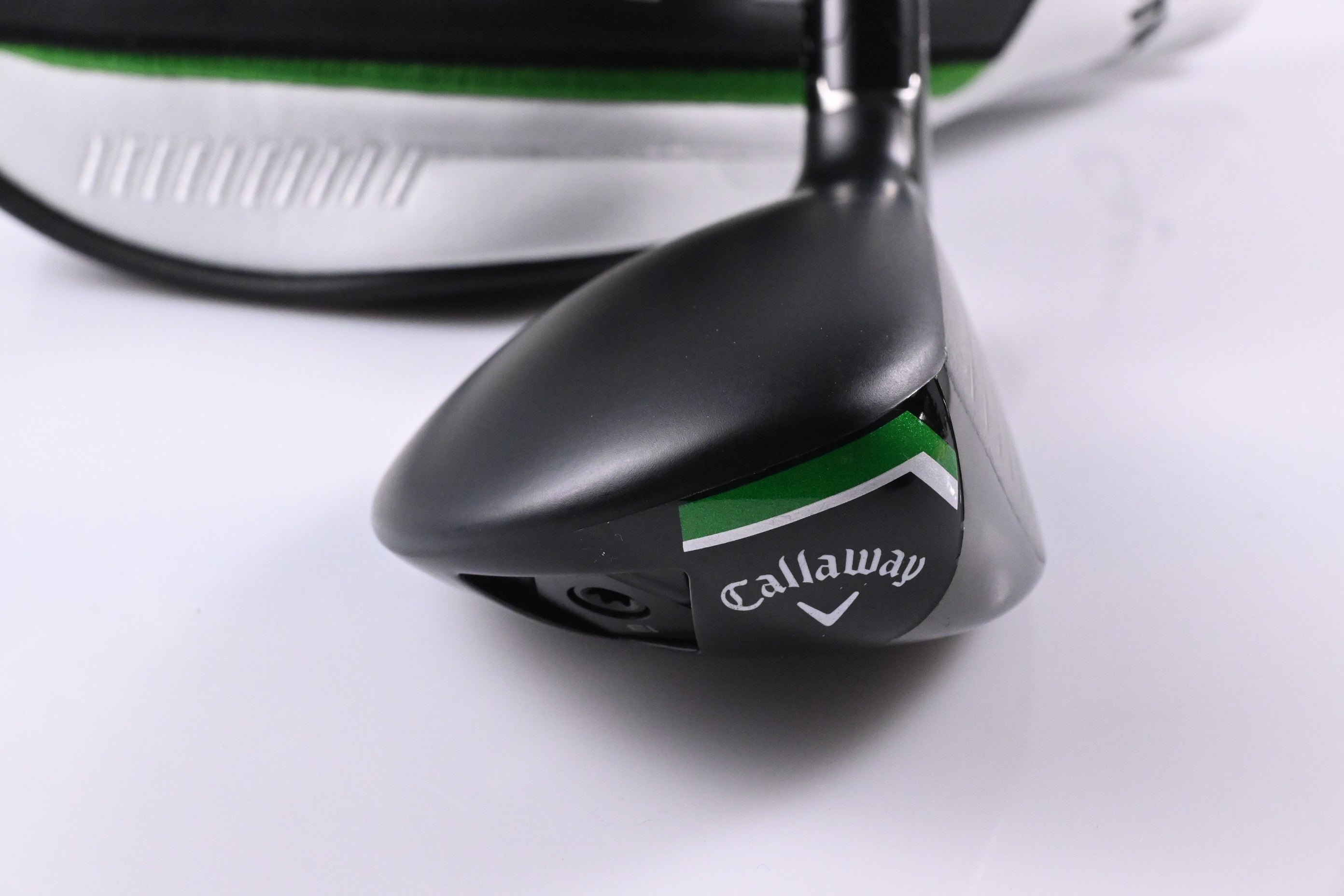 Callaway Elyte X #4 Hybrid / 21 Degree / Regular Flex Denali Charcoal 60 Shaft