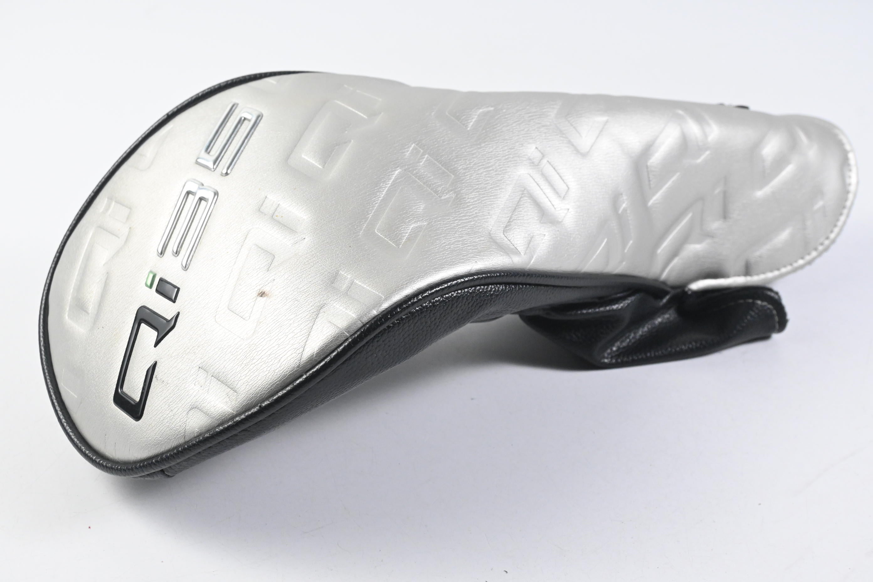 Taylormade Qi35 Max Lite Driver / 10.5 Degree / Regular Flex Vanquish 4 Shaft