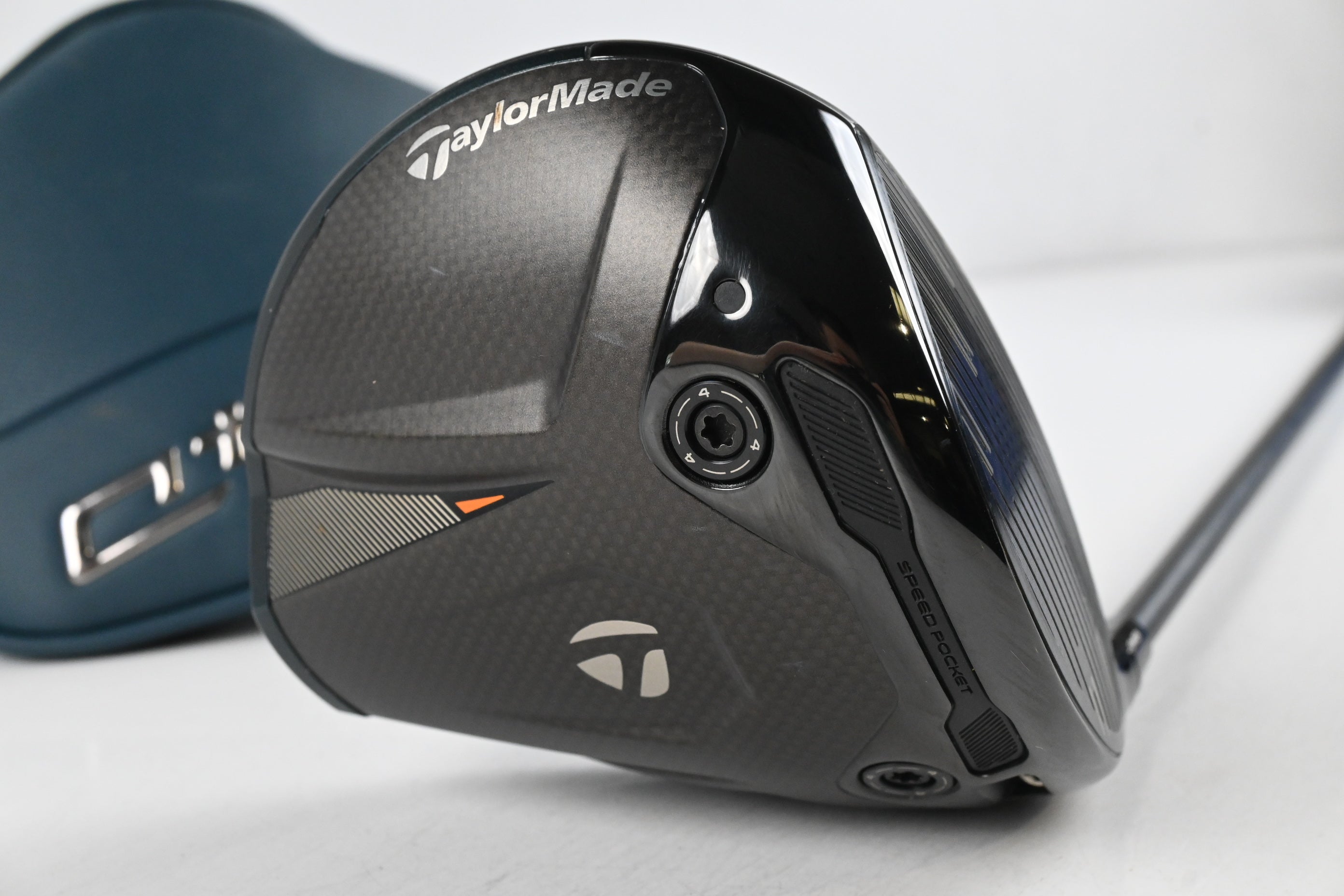Taylormade Qi4D Driver / 9 Degree / Stiff Flex Reax Red 50 Shaft