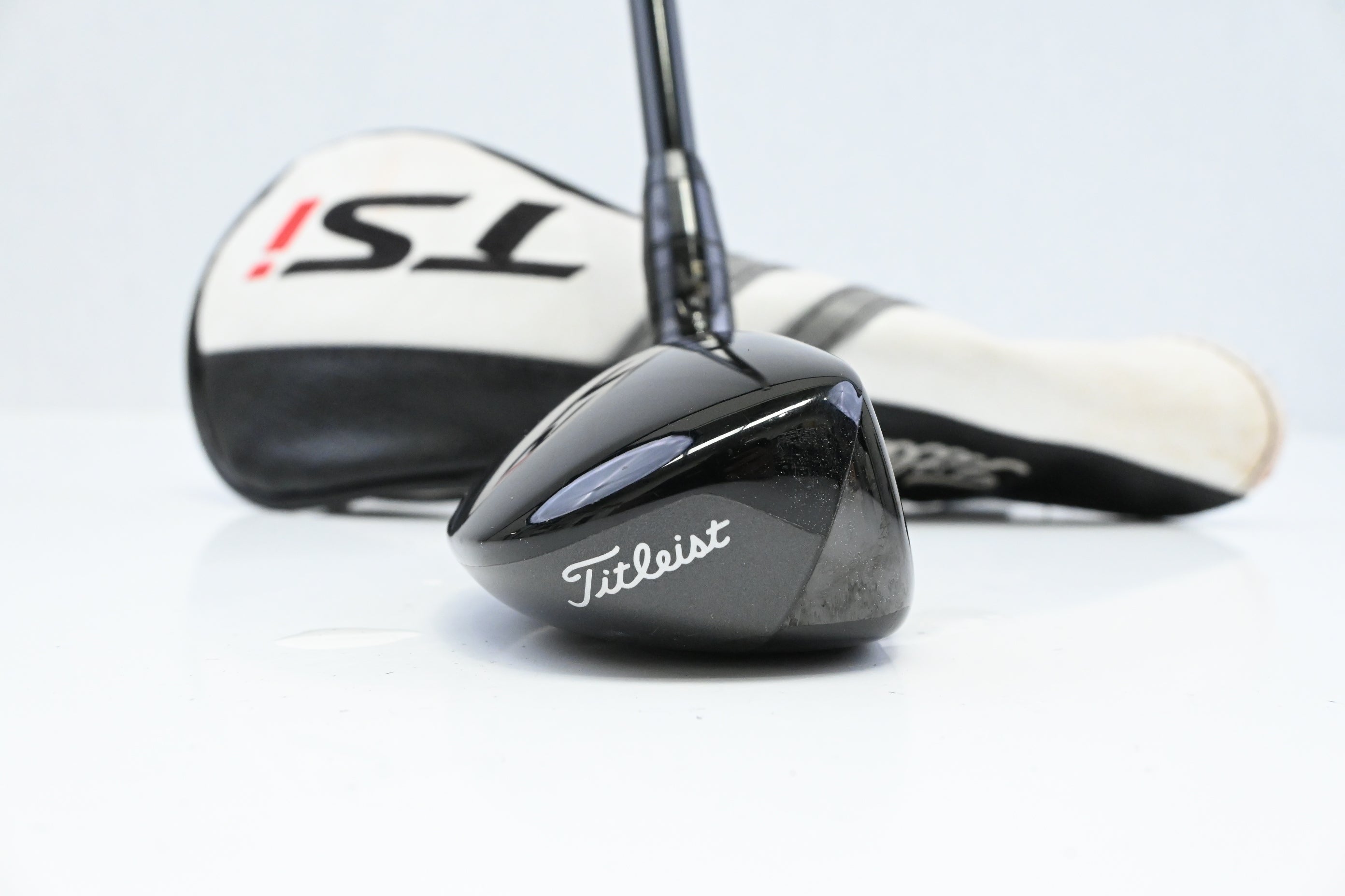 Titleist TSi3 #2 Hybrid / 18 Degree / Stiff Flex Tensei AV Raw White 90 Shaft