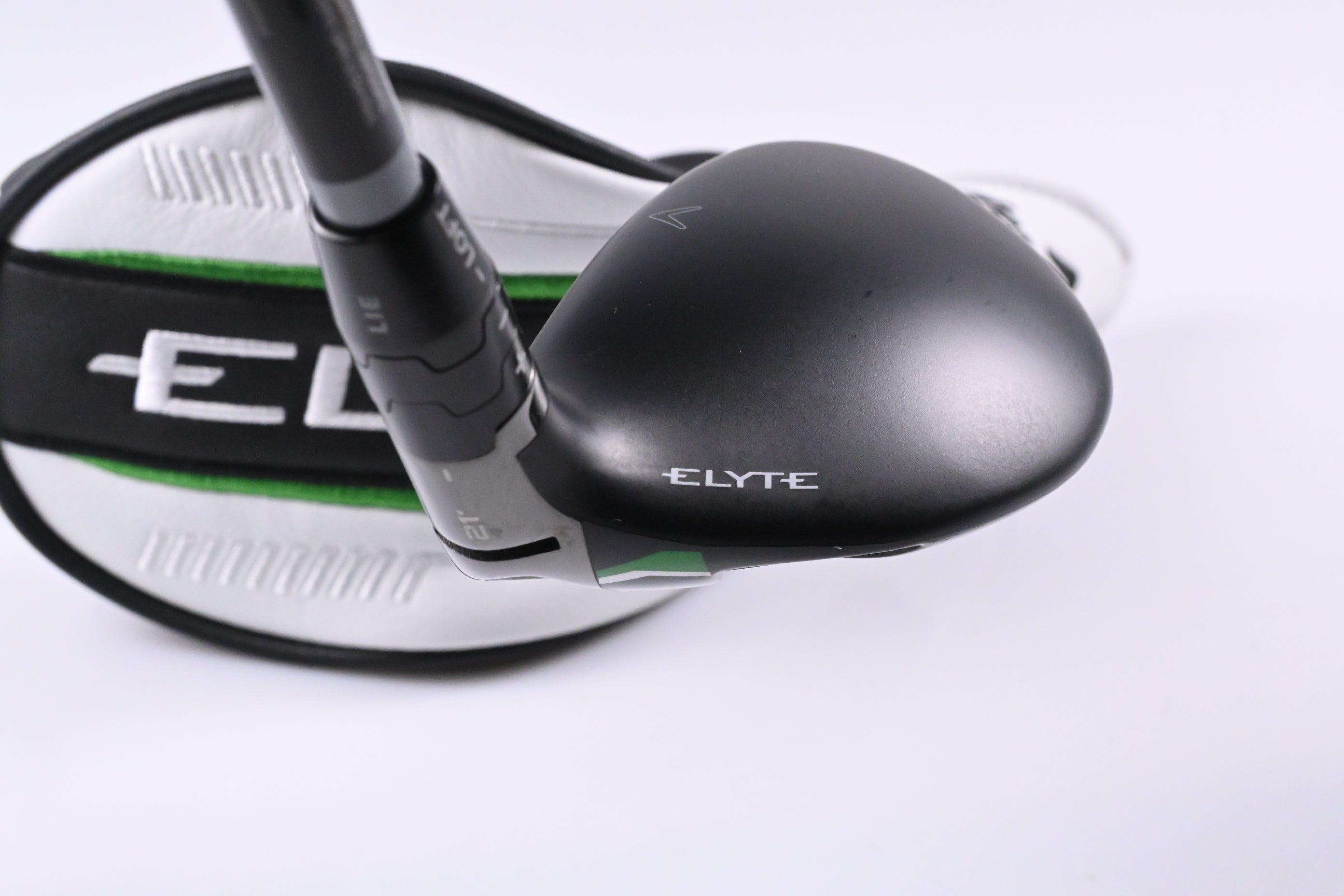 Callaway Elyte X #4 Hybrid / 21 Degree / Regular Flex Denali Charcoal 60 Shaft