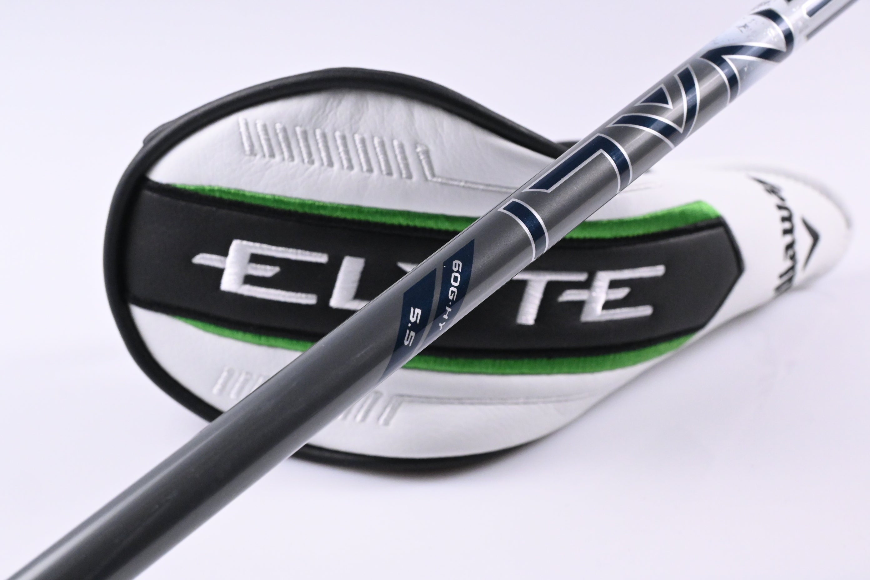Callaway Elyte X #4 Hybrid / 21 Degree / Regular Flex Denali Charcoal 60 Shaft