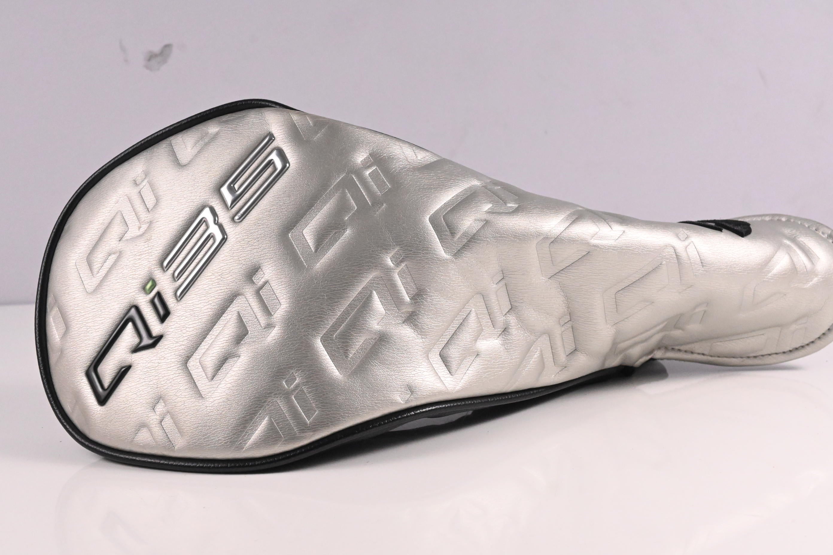 Taylormade Qi35 Driver / 10.5 Degree / Stiff Flex Fujikura Speeder NX 50 Shaft