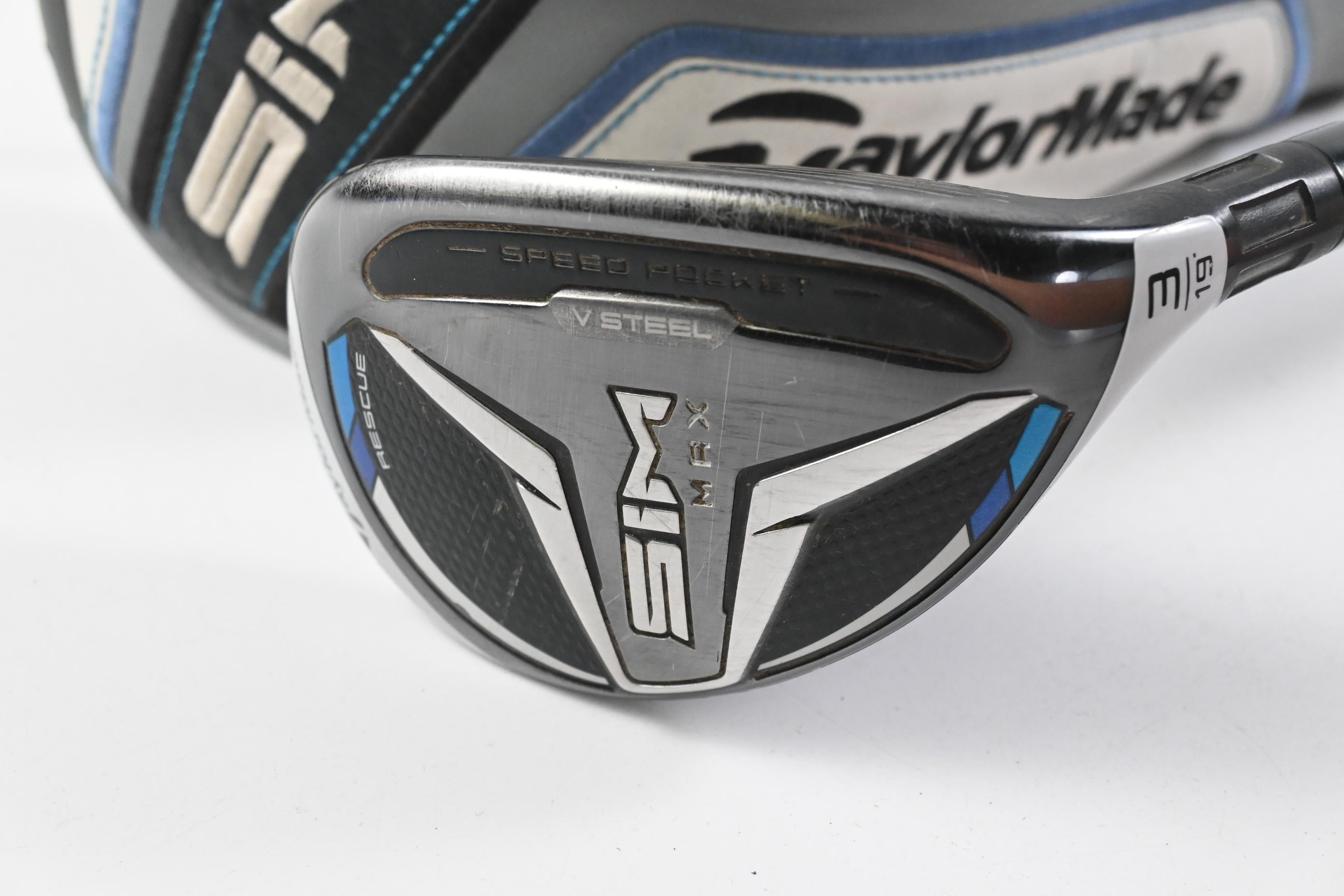 Taylormade SIM Max #3 Hybrid / 19 Degree / Stiff Flex Fujikura Ventus Blue 7