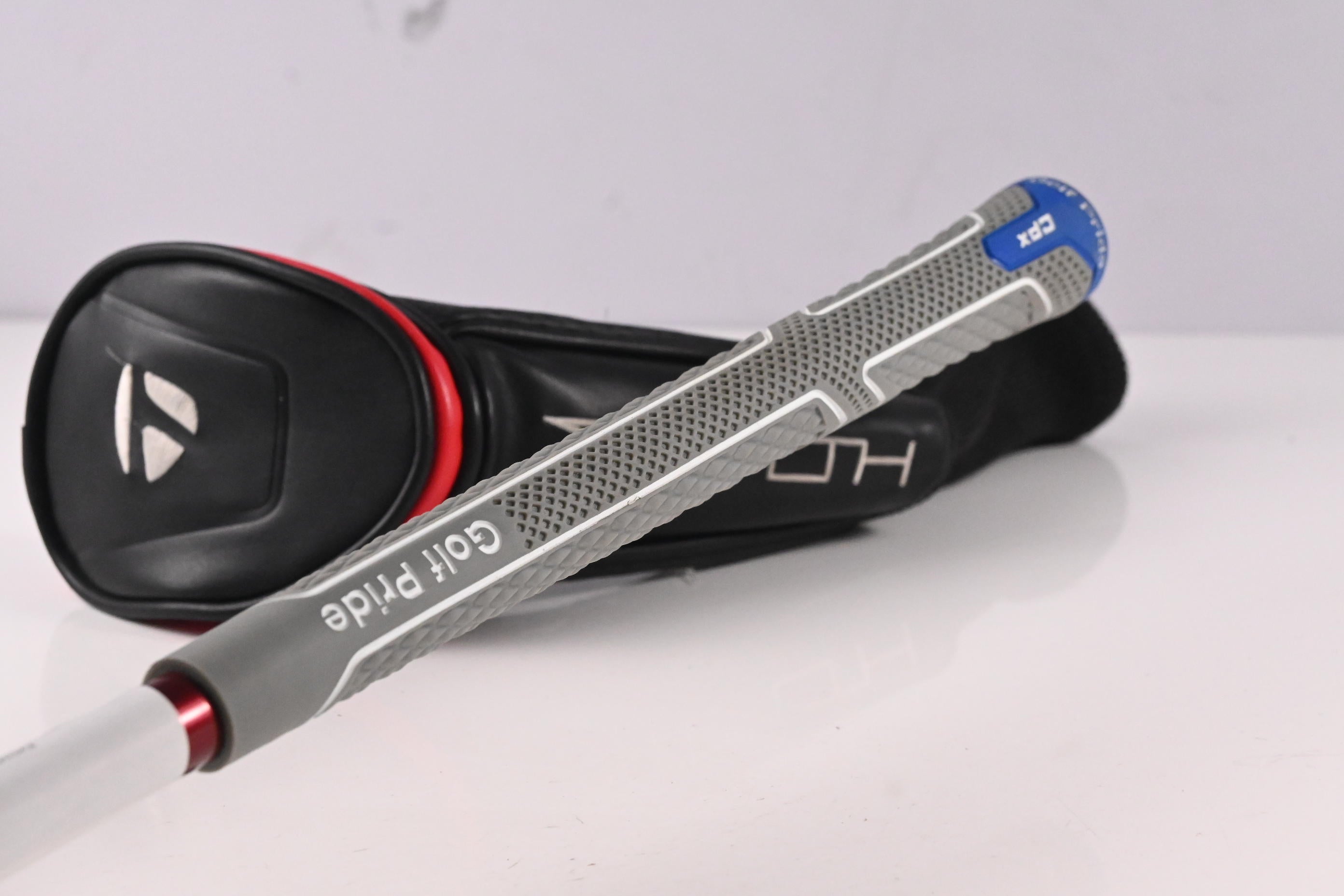 Taylormade Stealth Plus #4 Hybrid / 22 Degree / Regular Flex HZRDUS RDX Smoke