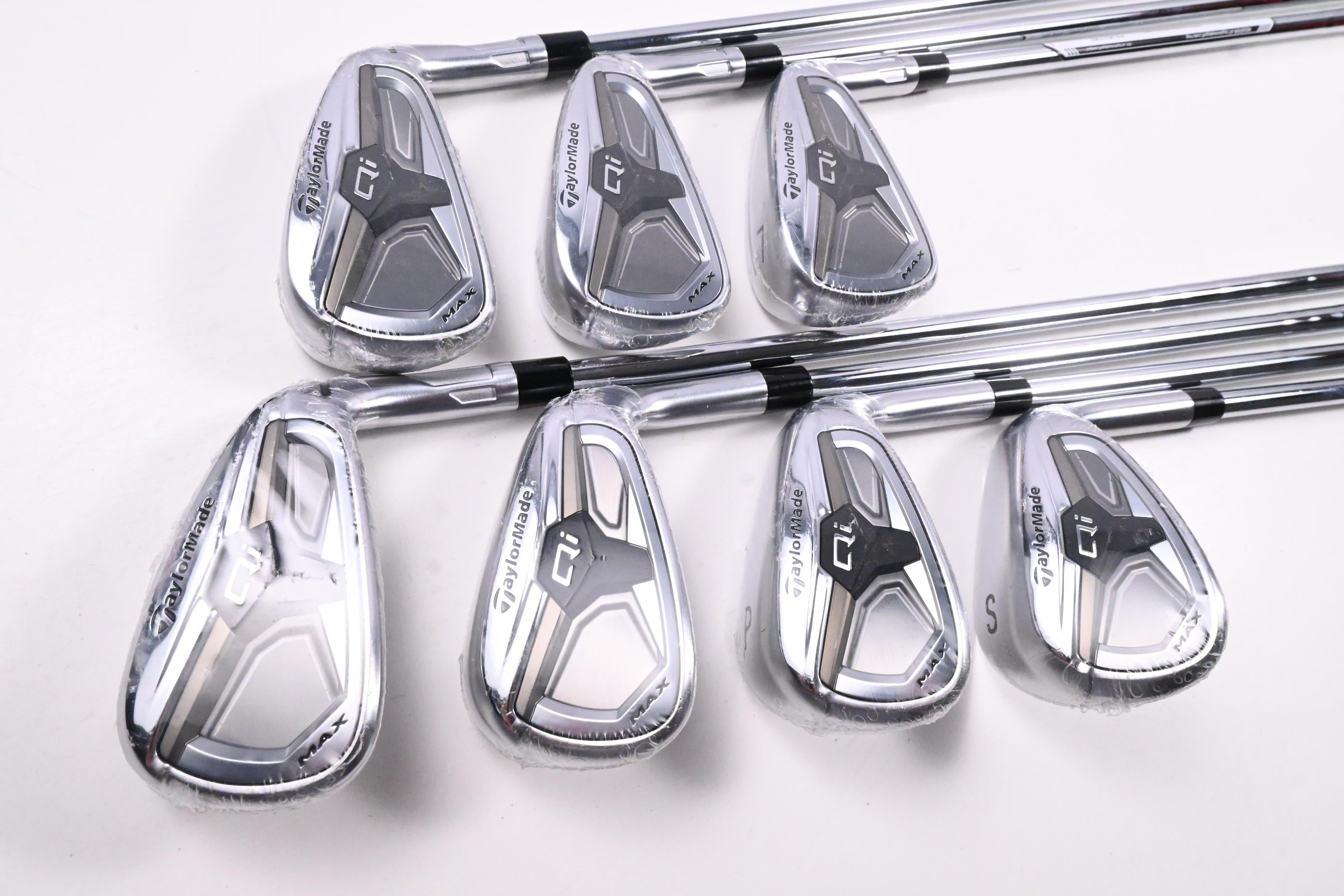 Taylormade Qi Max Irons / 5-PW+SW / Regular Flex KBS MAX MT 85 Shafts