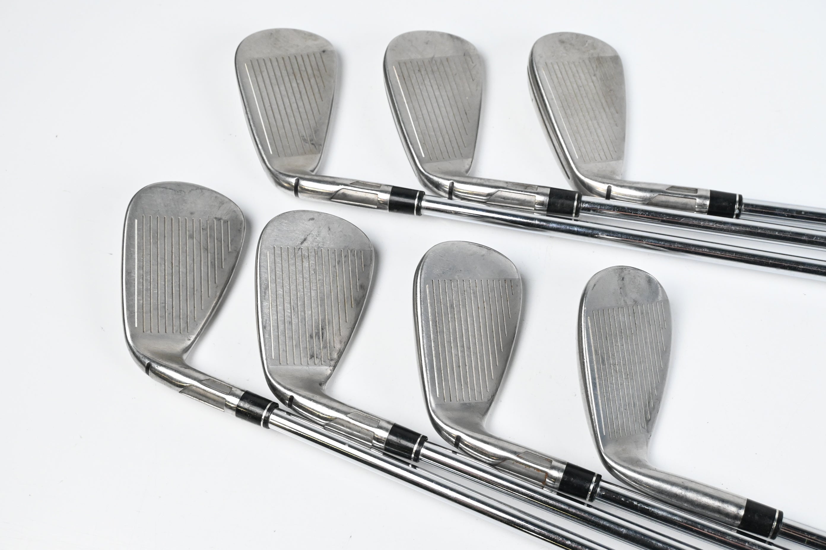 Taylormade SIM2 Max Irons / 5-PW+SW / Regular Flex KBS MAX MT 85 Shafts