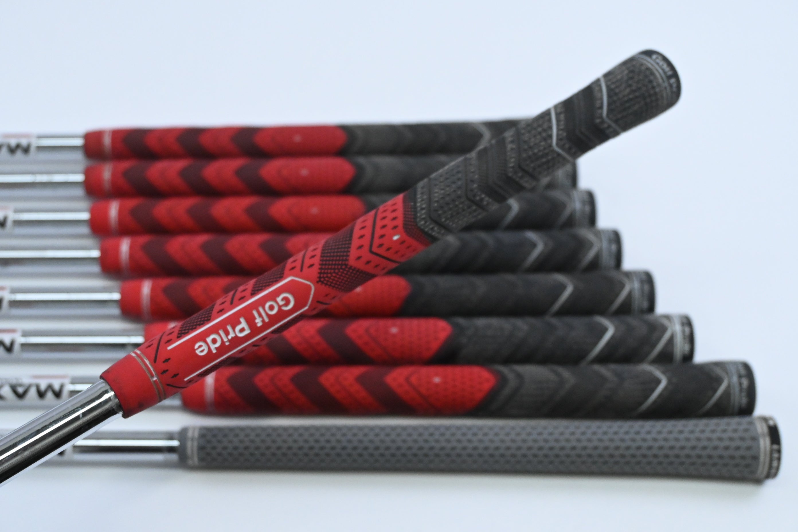 Wilson Dynapower 2023 Irons / 4-PW+GW+SW / Regular Flex KBS MAX Ultralite