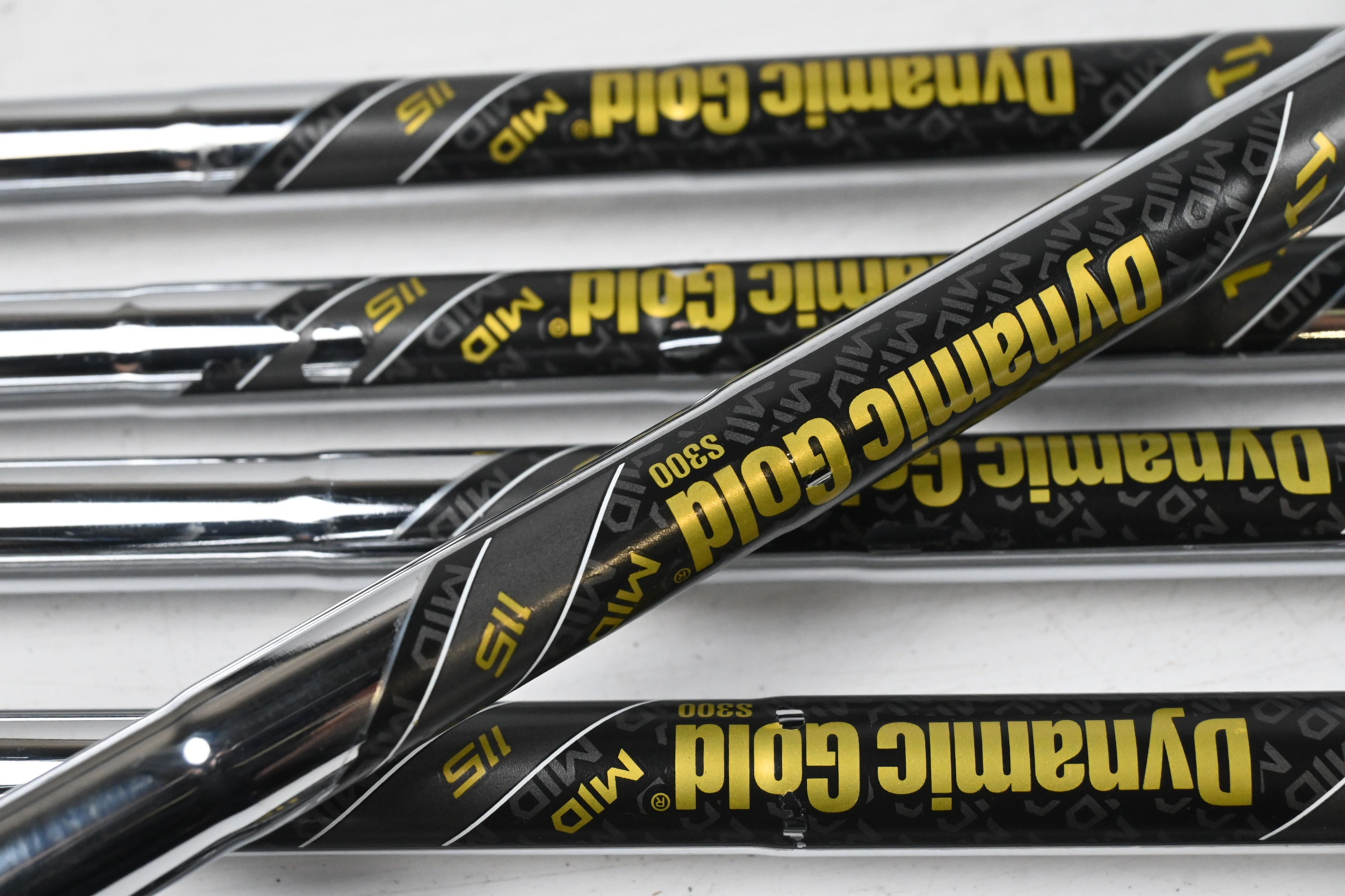 Callaway Apex 21 Irons / 5-PW / Stiff Flex Dynamic Gold Mid 115 S300 Shafts