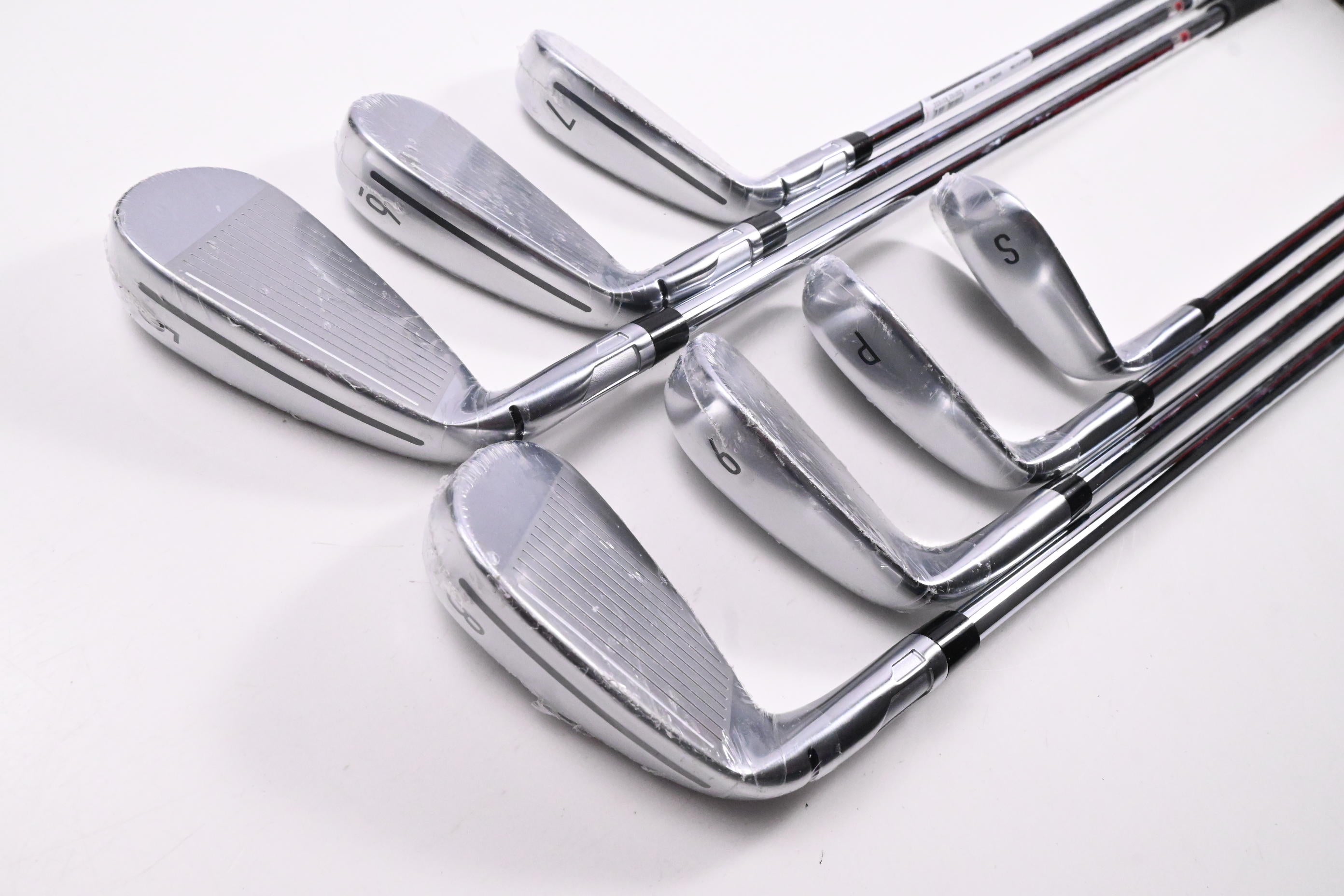 Taylormade Qi Max Irons / 5-PW+SW / Regular Flex KBS MAX MT 85 Shafts