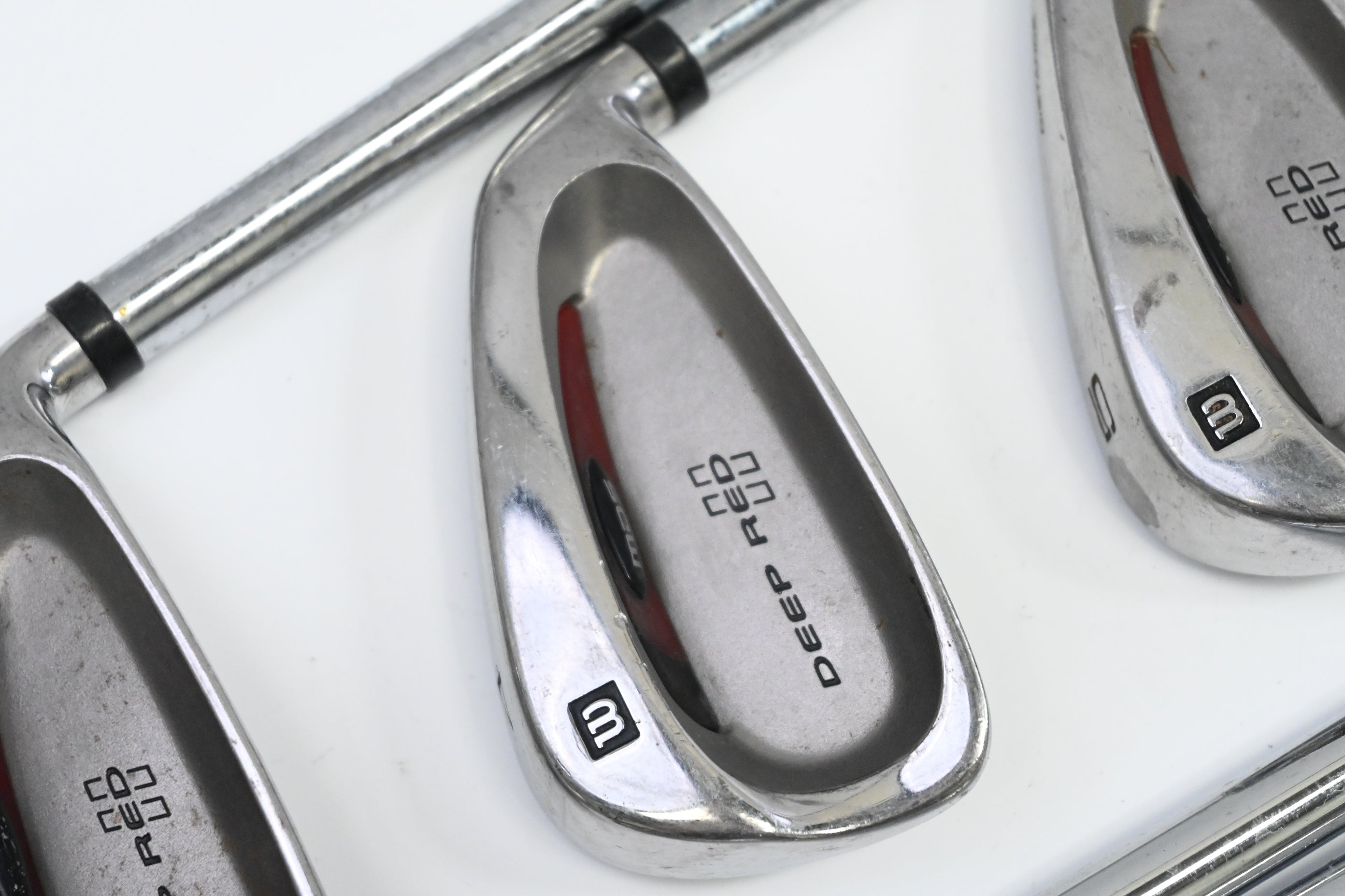 Wilson Deep Red Irons / 3-PW+SW / Regular Flex Wilson Step Control 450