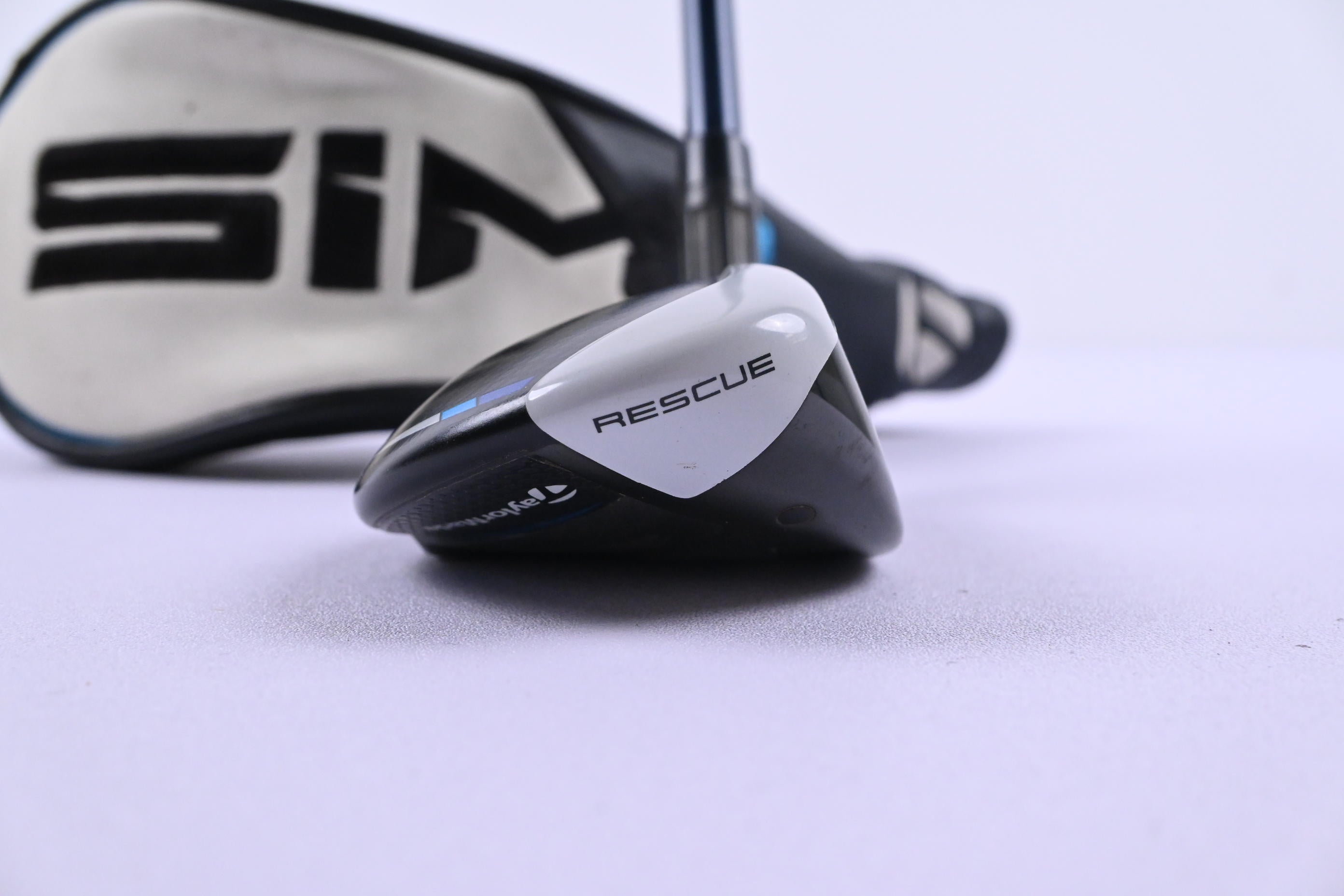Taylormade SIM2 Max #3 Hybrid / 19 Degree / Regular Flex Fujikura Ventus Blue 6