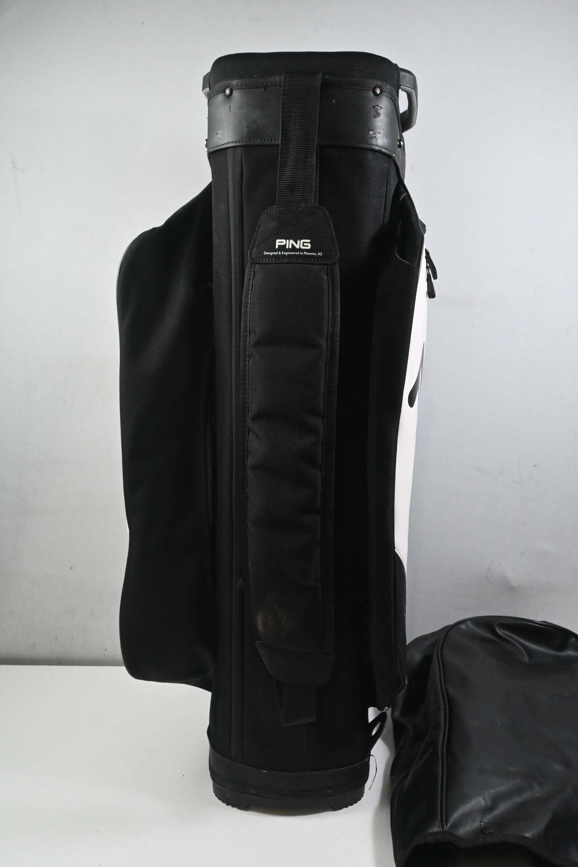 Ping DLX Cart Bag / 15 Way Divider / White & Black