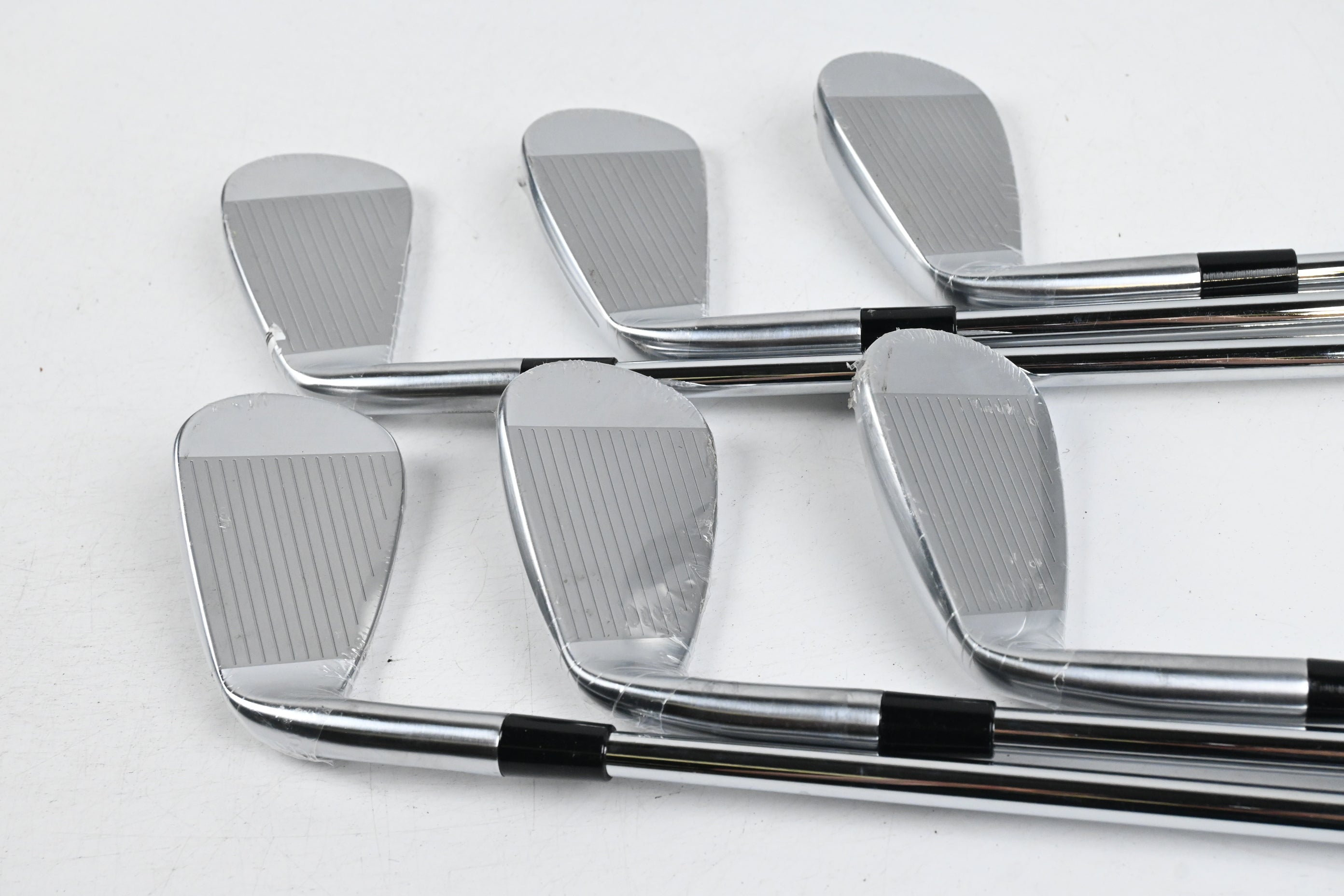 Taylormade P790 2025 Irons / 6-PW+GW / Stiff Flex N.S.Pro Modus3 Tour105 Shafts
