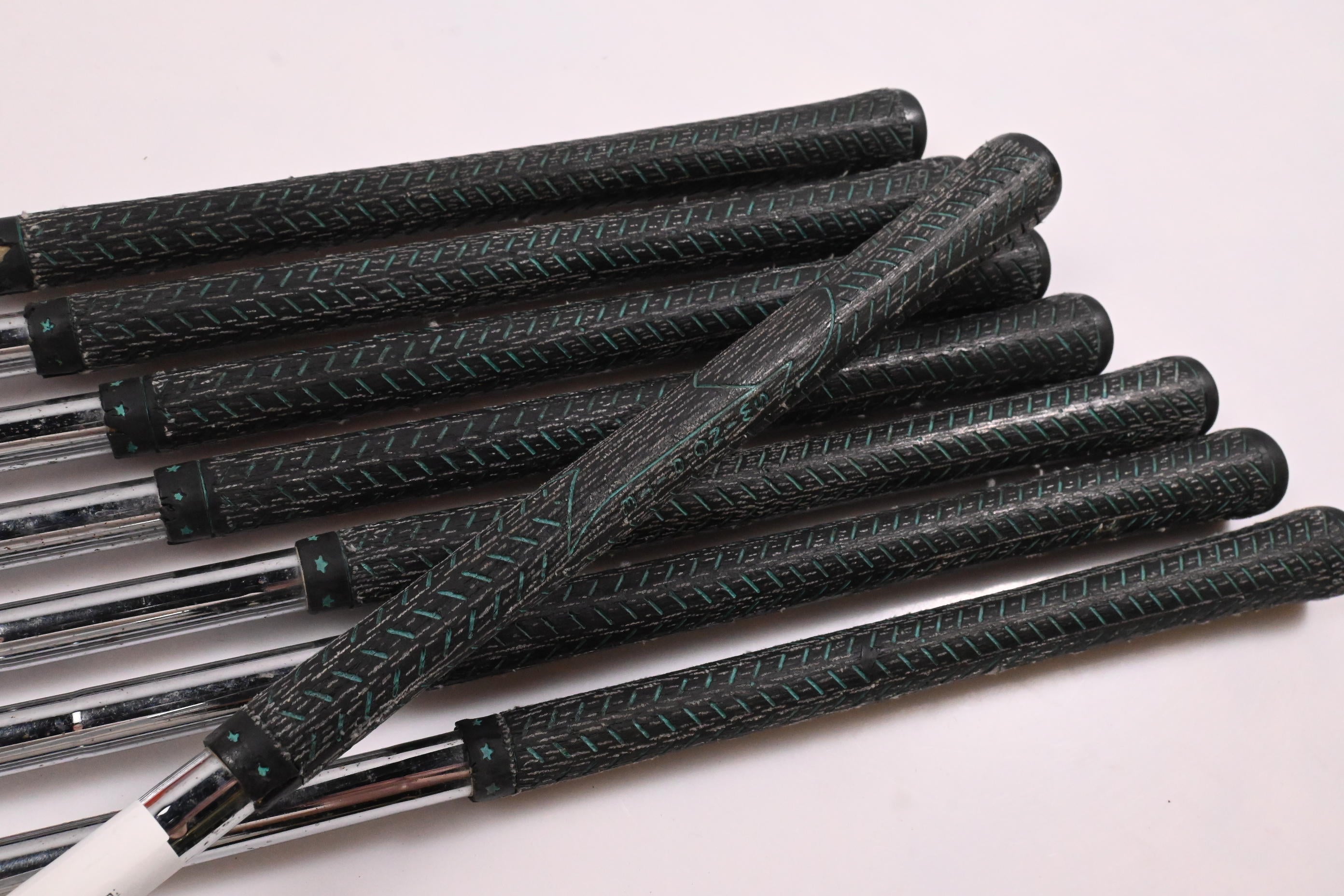 Titleist DCI 990 Irons / 3-PW / Stiff Flex Steel Shafts