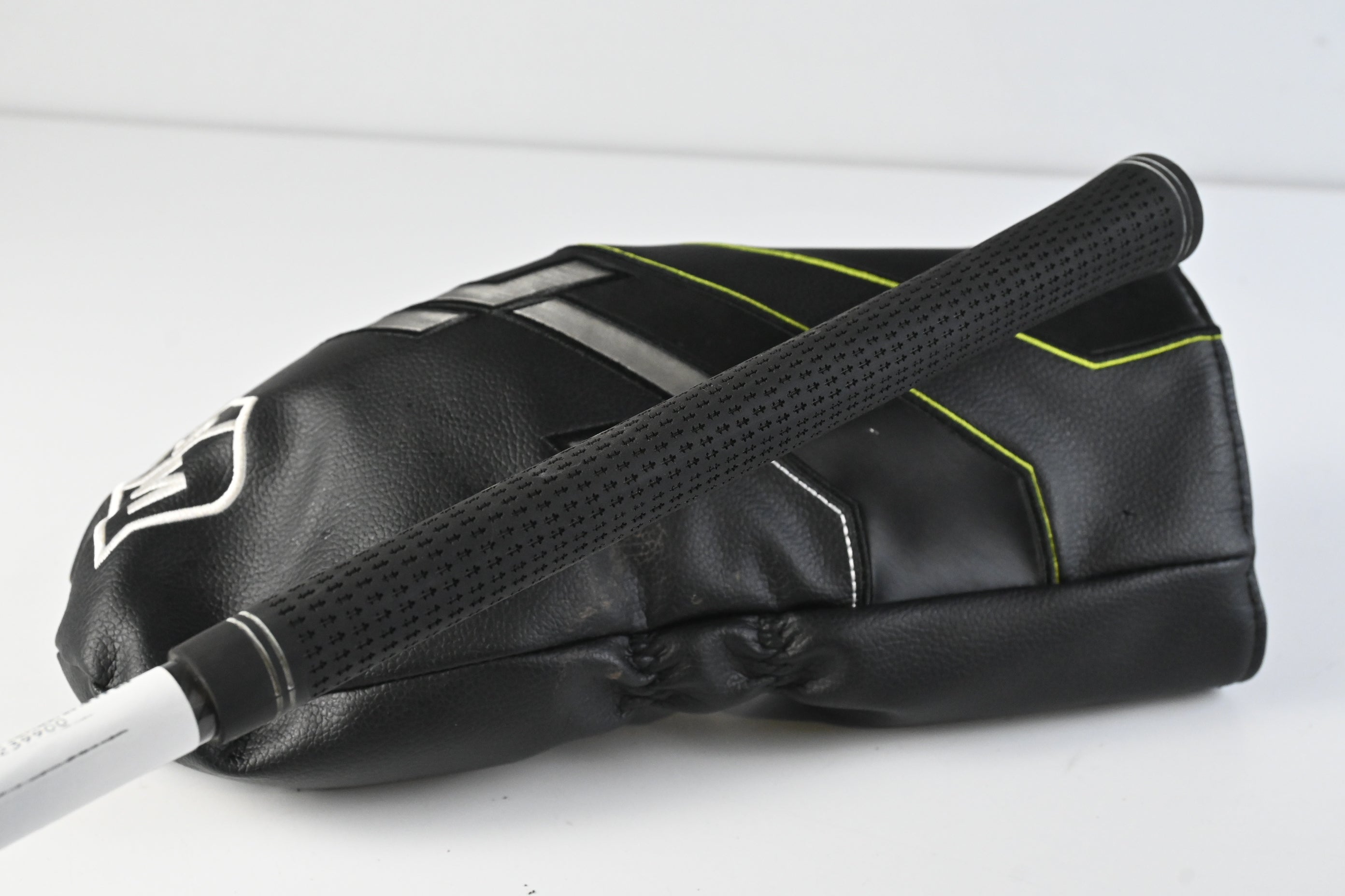 Wilson Launch Pad 2022 Driver / 10.5 Degree / Regular Flex EvenFlow Green 55