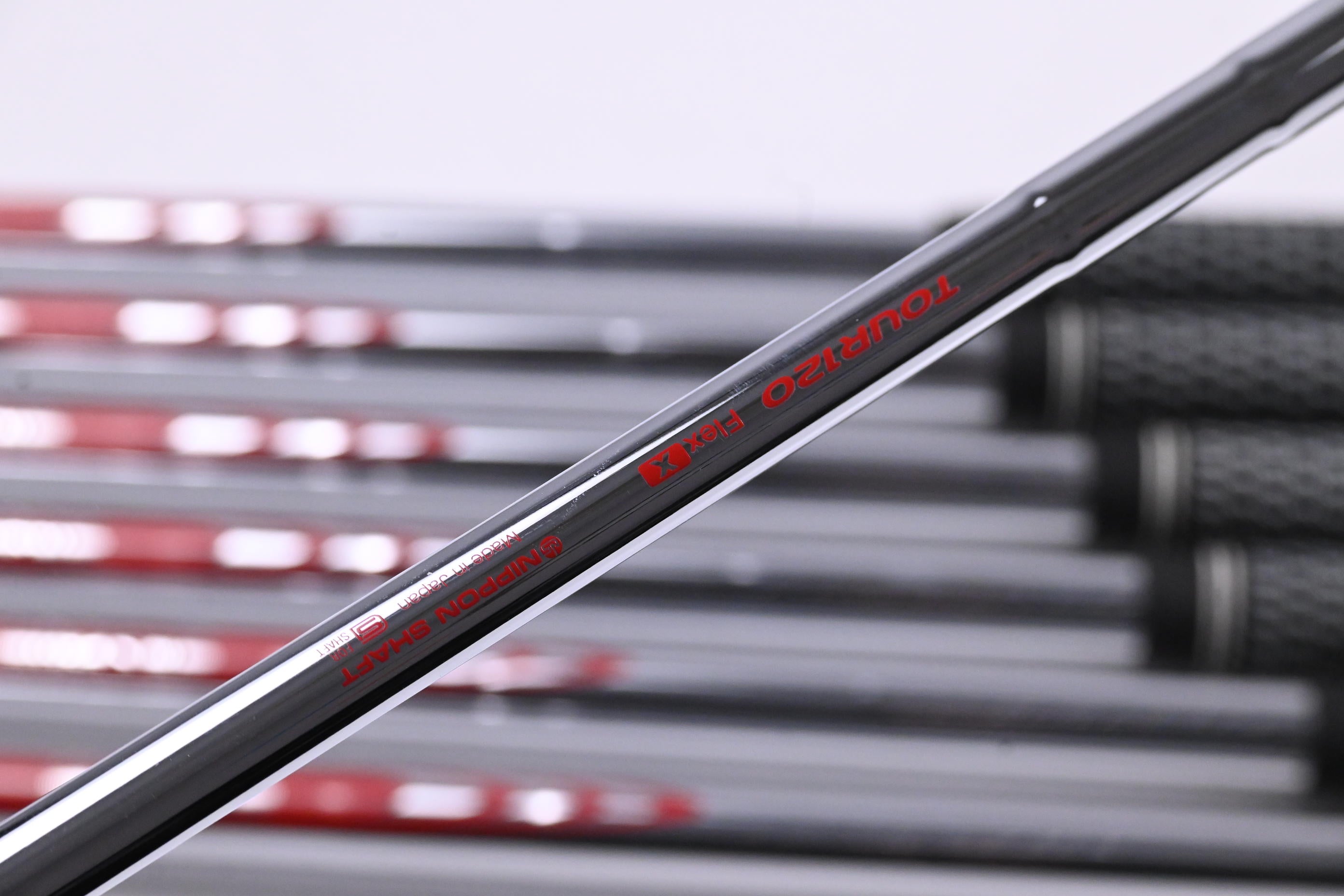 Callaway Apex Ti Fusion Irons / 4-PW / X-Flex N.S. Pro Modus 3 Tour 120 Shafts