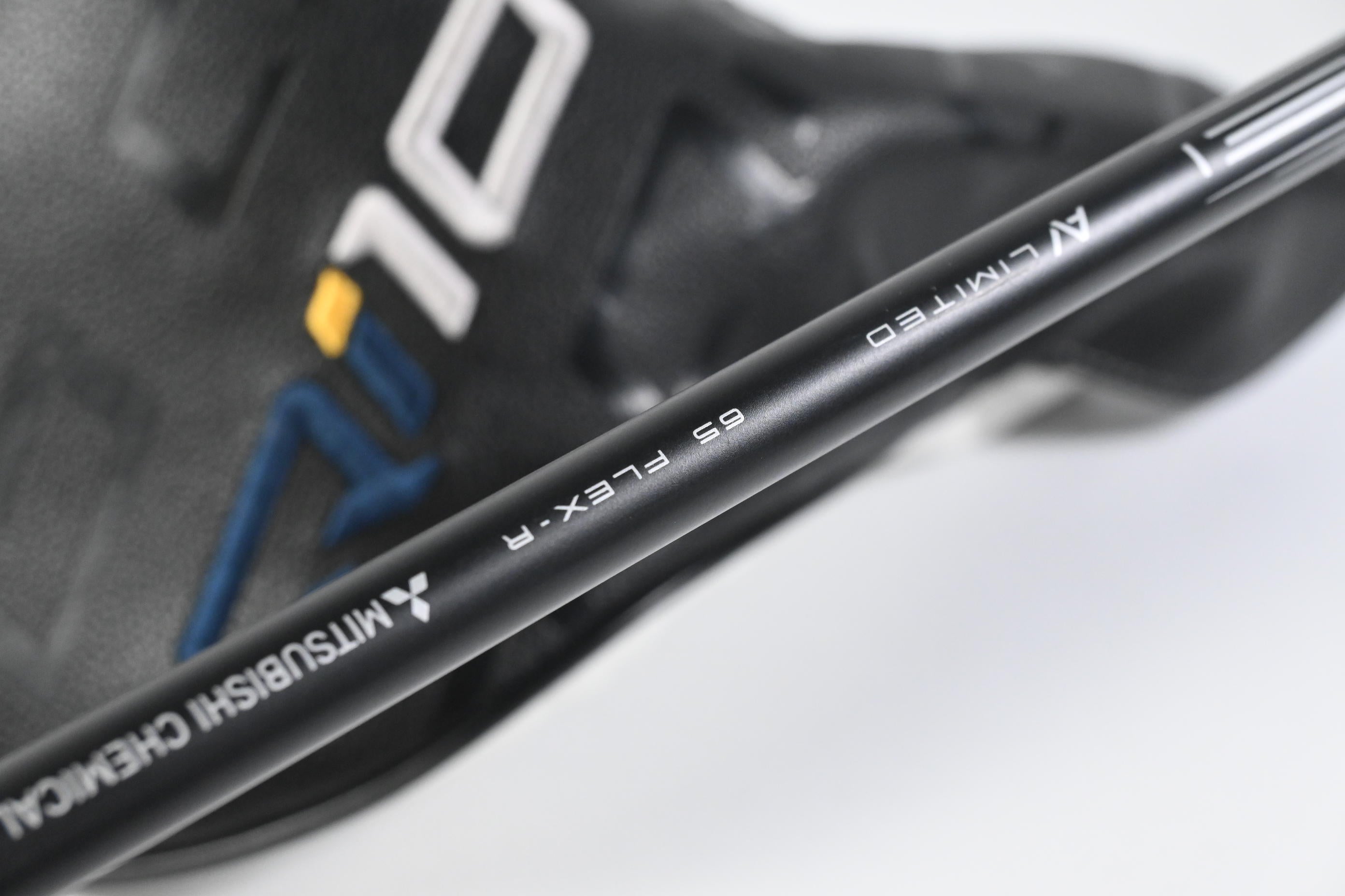 Taylormade Qi10 LS Driver / 10.5 Degree / Regular Flex Tensei AV Limited Blue 65