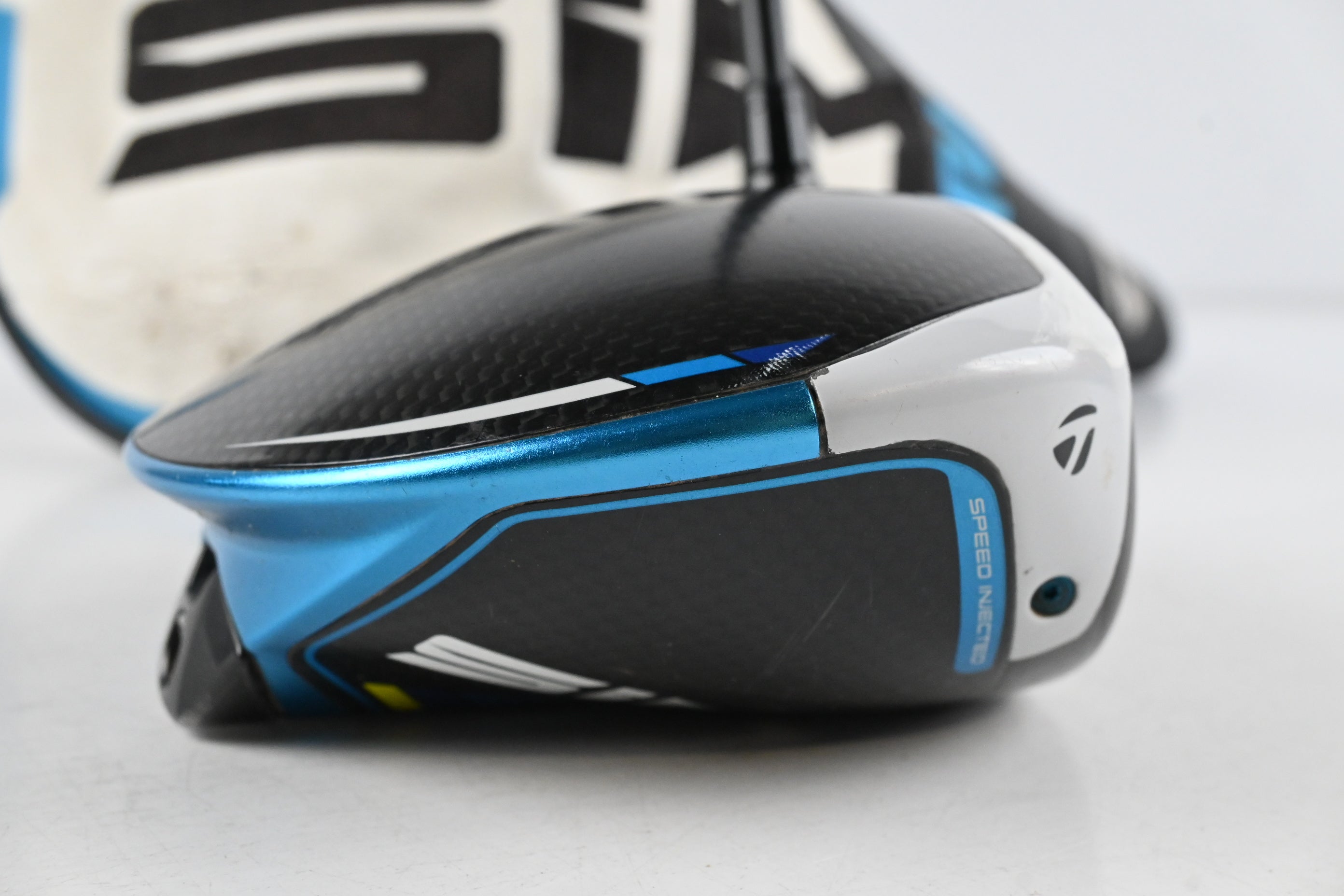 Taylormade SIM2 Driver / 9 Degree / Stiff Flex Aldila Rogue 110 MSI 70 Shaft