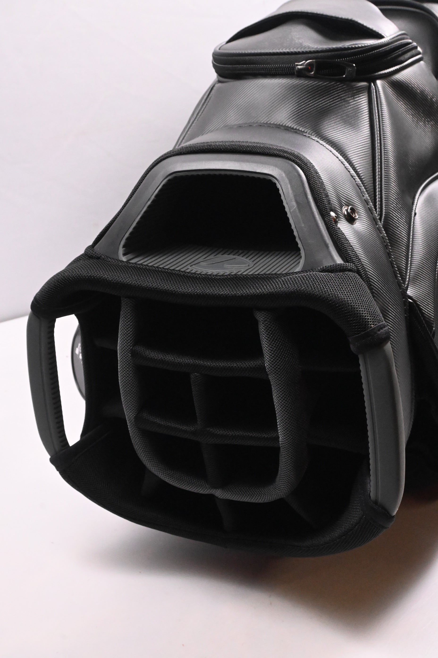 Taylormade Cart Bag / 14-Way Divider / Black, Grey