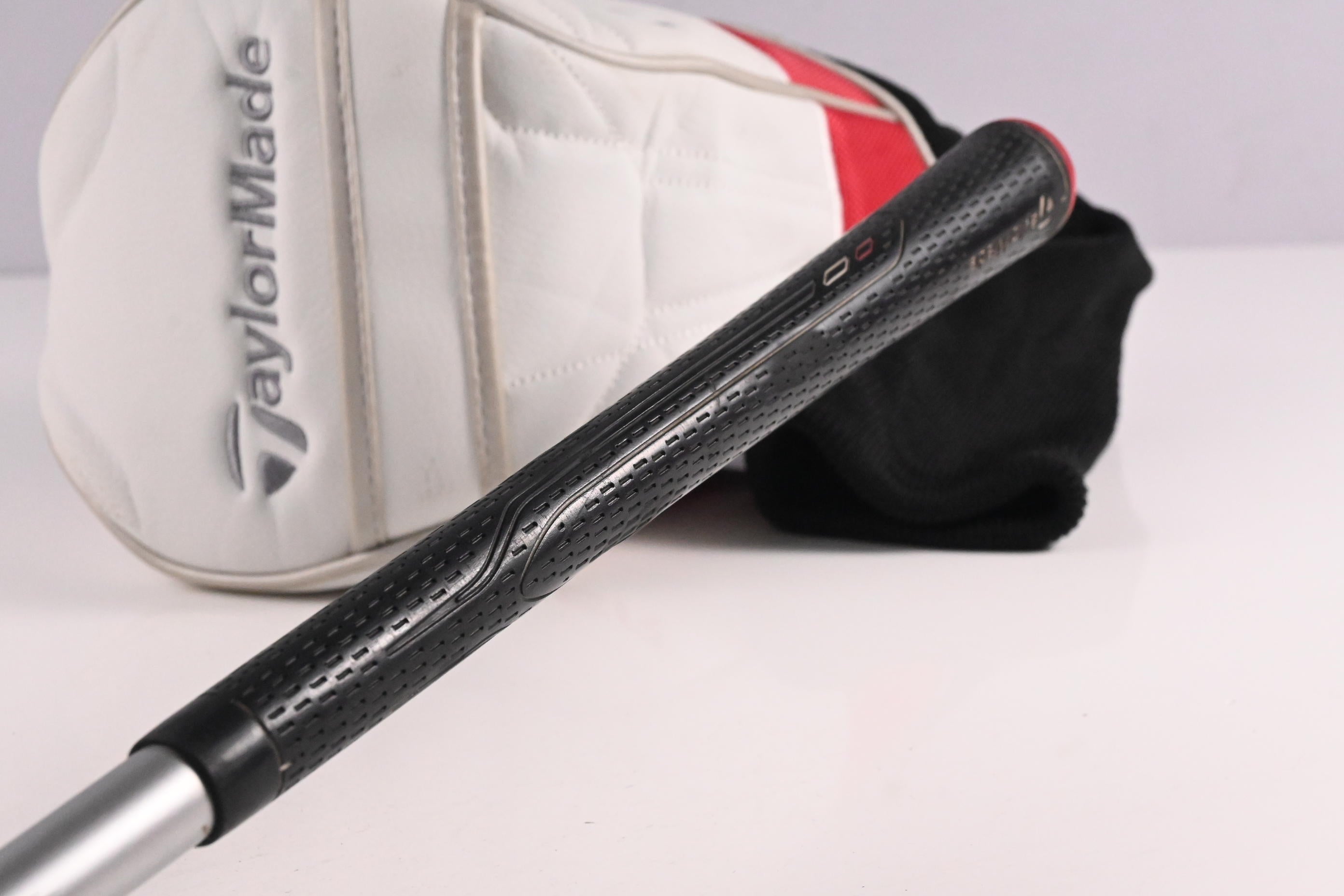 Taylormade Aeroburner Driver / 9.5 Degree / Stiff Flex Matrix Speed Rul-Z 50