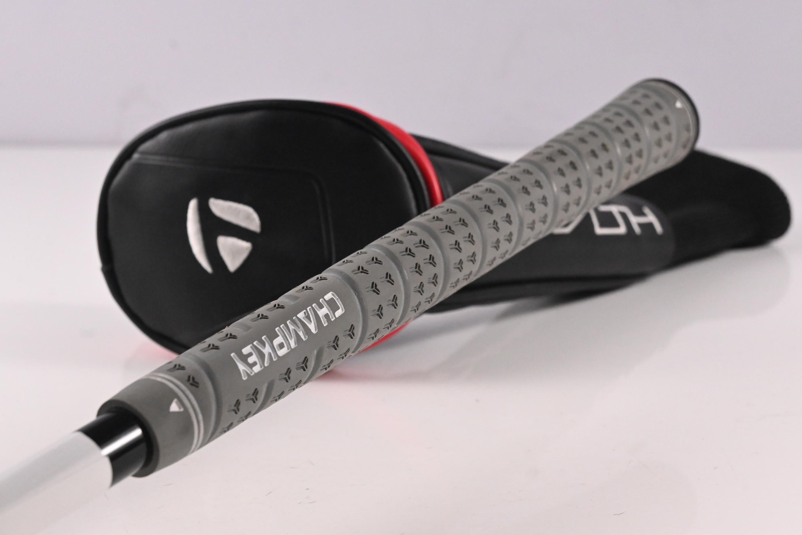 Taylormade Stealth #3 Hybrid / 19 Degree / Stiff Flex Ventus Red 7 Shaft