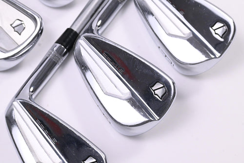 Wilson Staff Model CB / Model Blade 2024 / 5-9i / X-Flex KBS Tour C-Taper 130