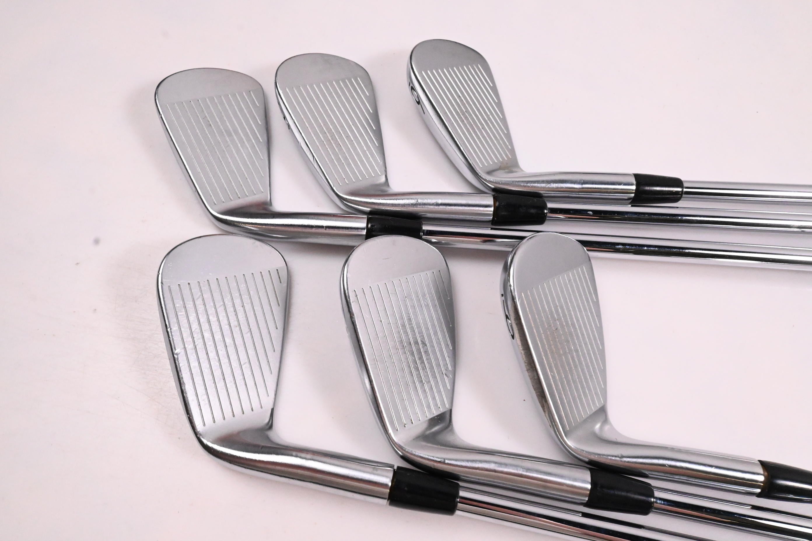 Titleist MB 620 Irons / 4-9i / X-Flex AMT Tour White X100 Shafts