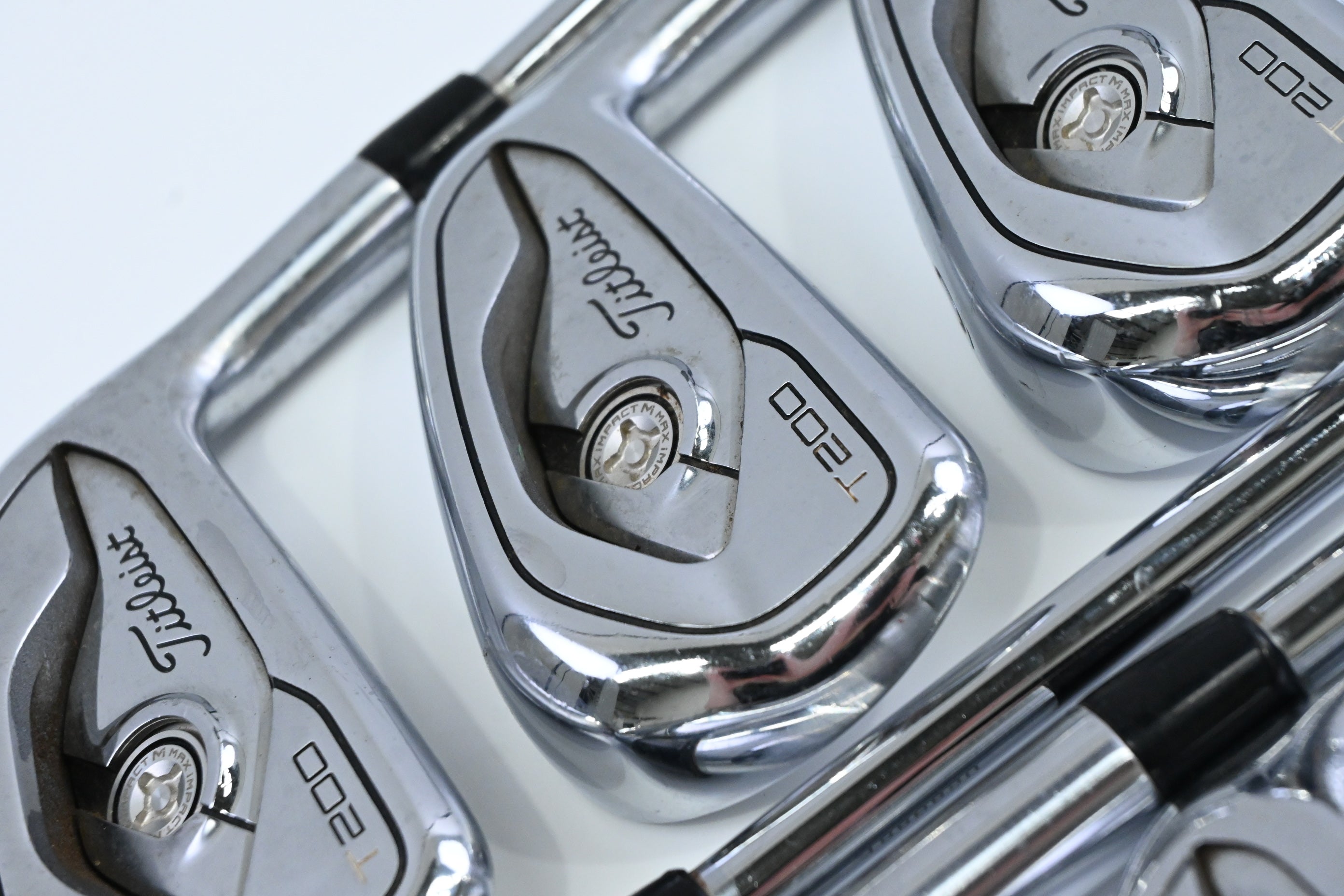 Titleist T200 2019 Irons / 4-PW / Regular Flex AMT Black R300 Shafts