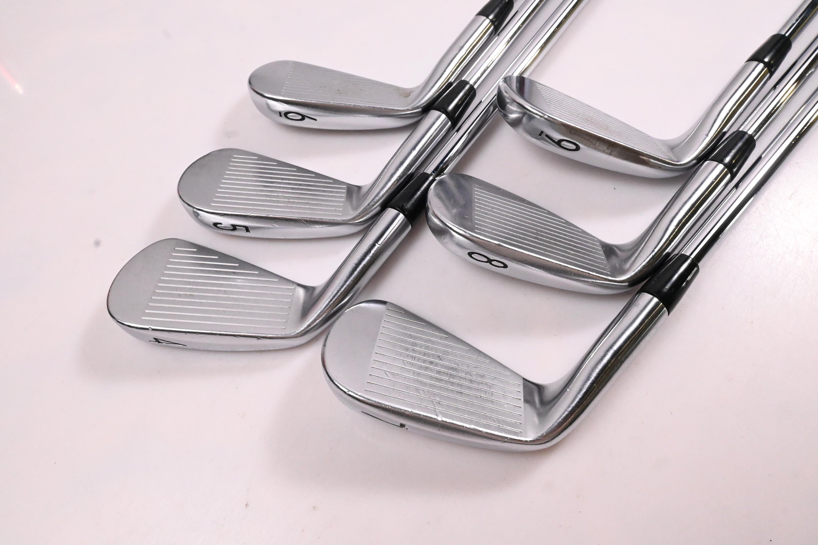 Titleist MB 620 Irons / 4-9i / X-Flex AMT Tour White X100 Shafts