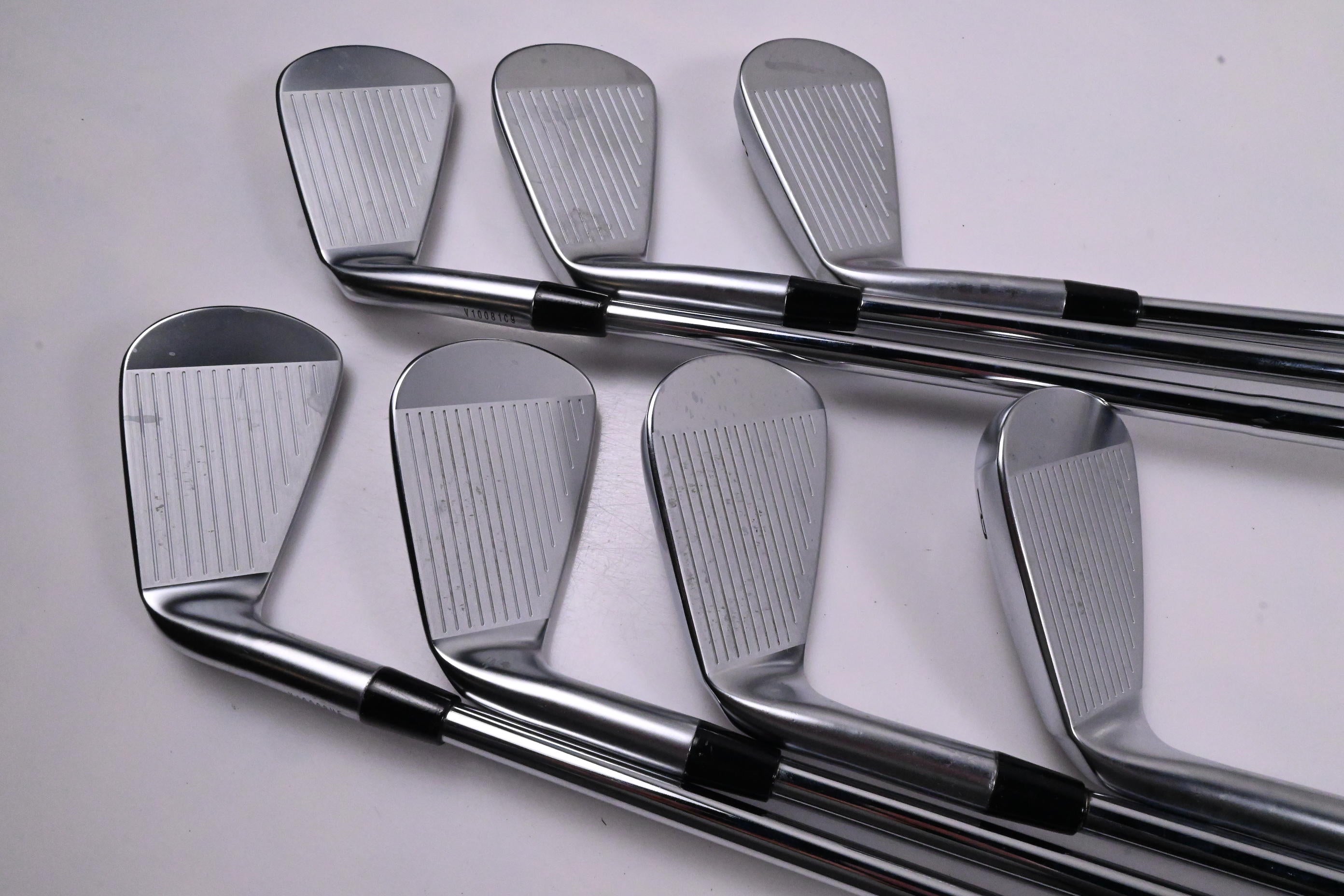 Srixon ZXi5/ZXi7 Irons / 4-PW / X-Flex KBS Tour-V 120 Shafts