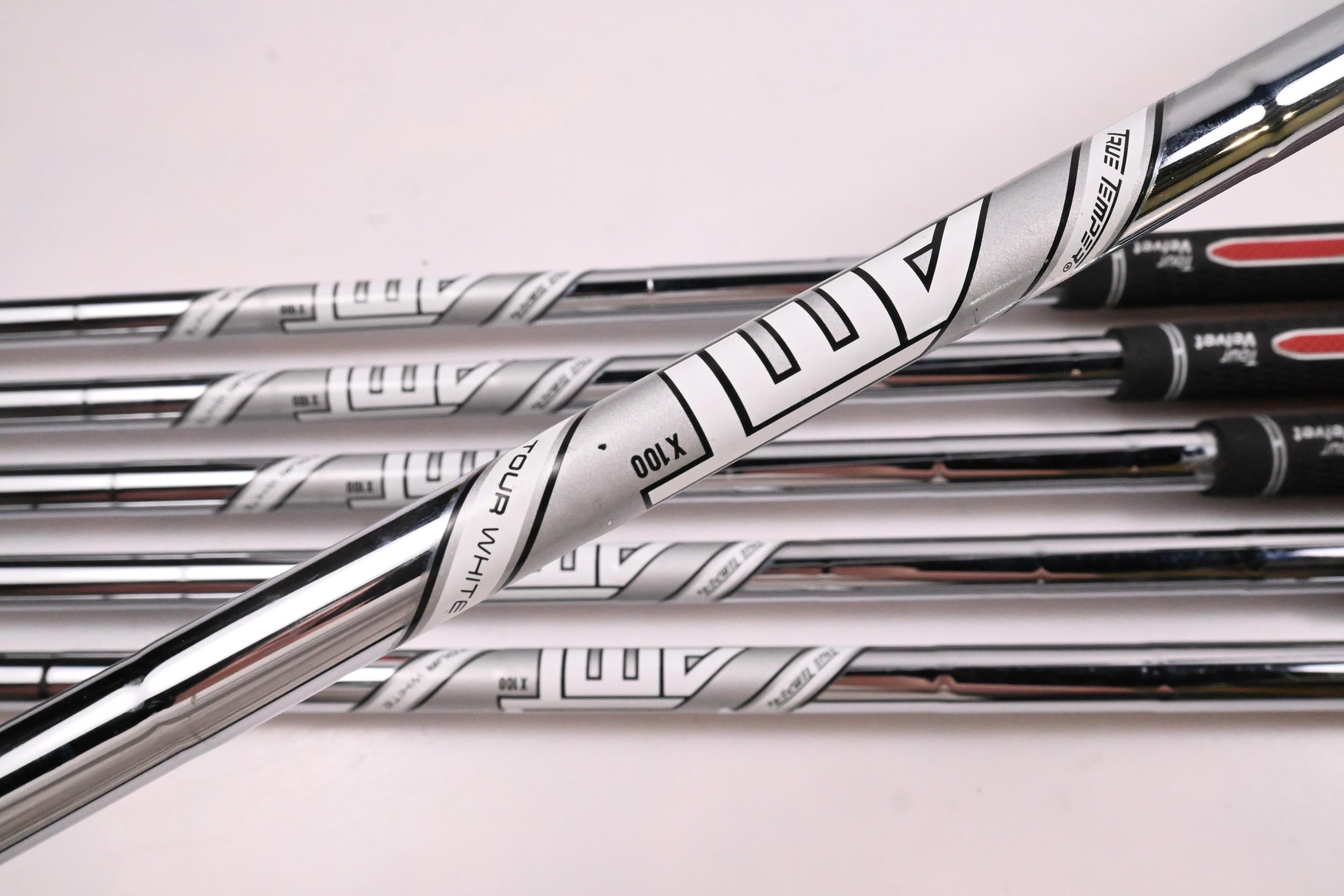 Titleist MB 620 Irons / 4-9i / X-Flex AMT Tour White X100 Shafts